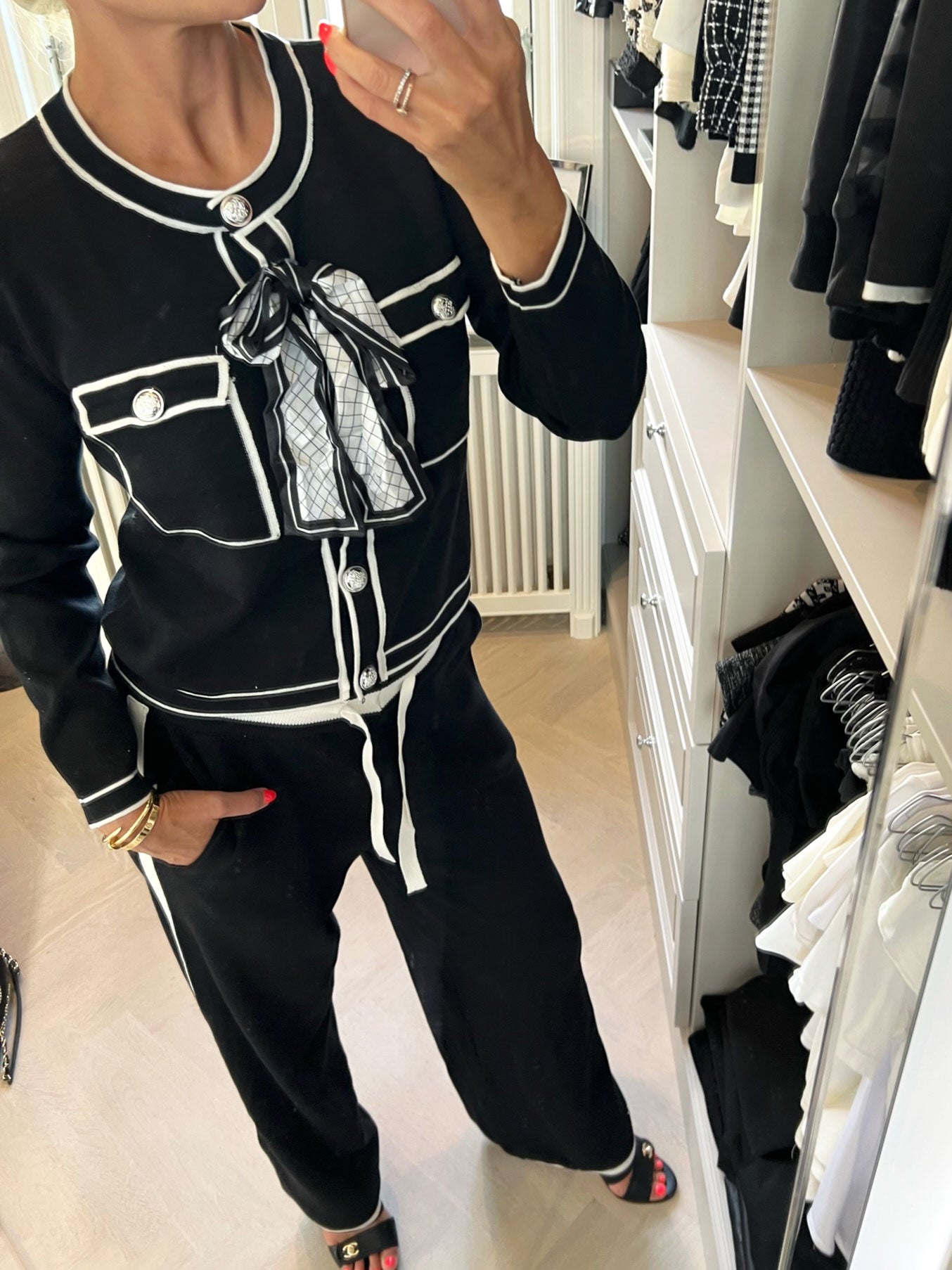 Zola - Klassisk striksæt med knapper