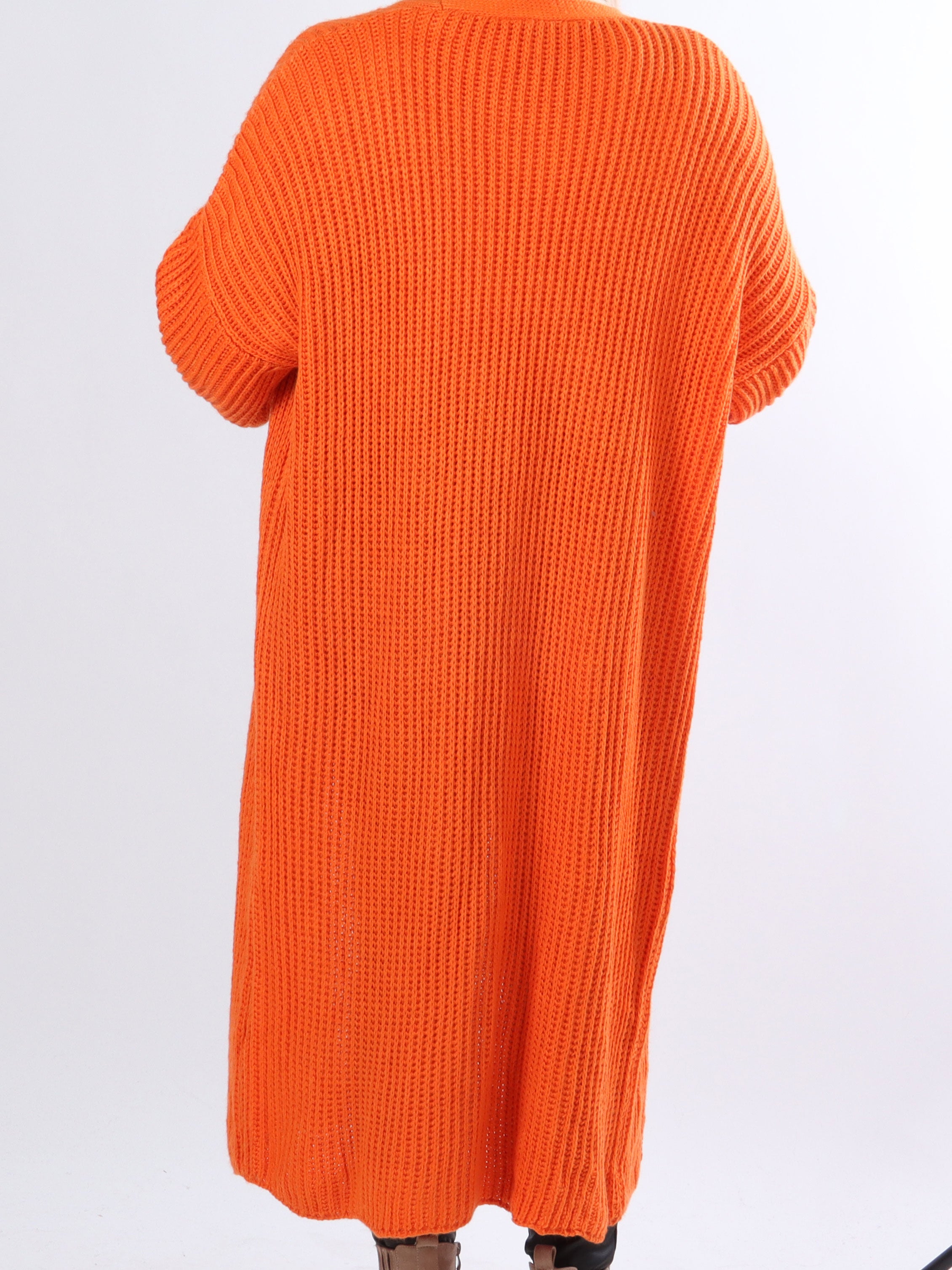 Sally - Plus size strikcardigan med fine ballonærmer