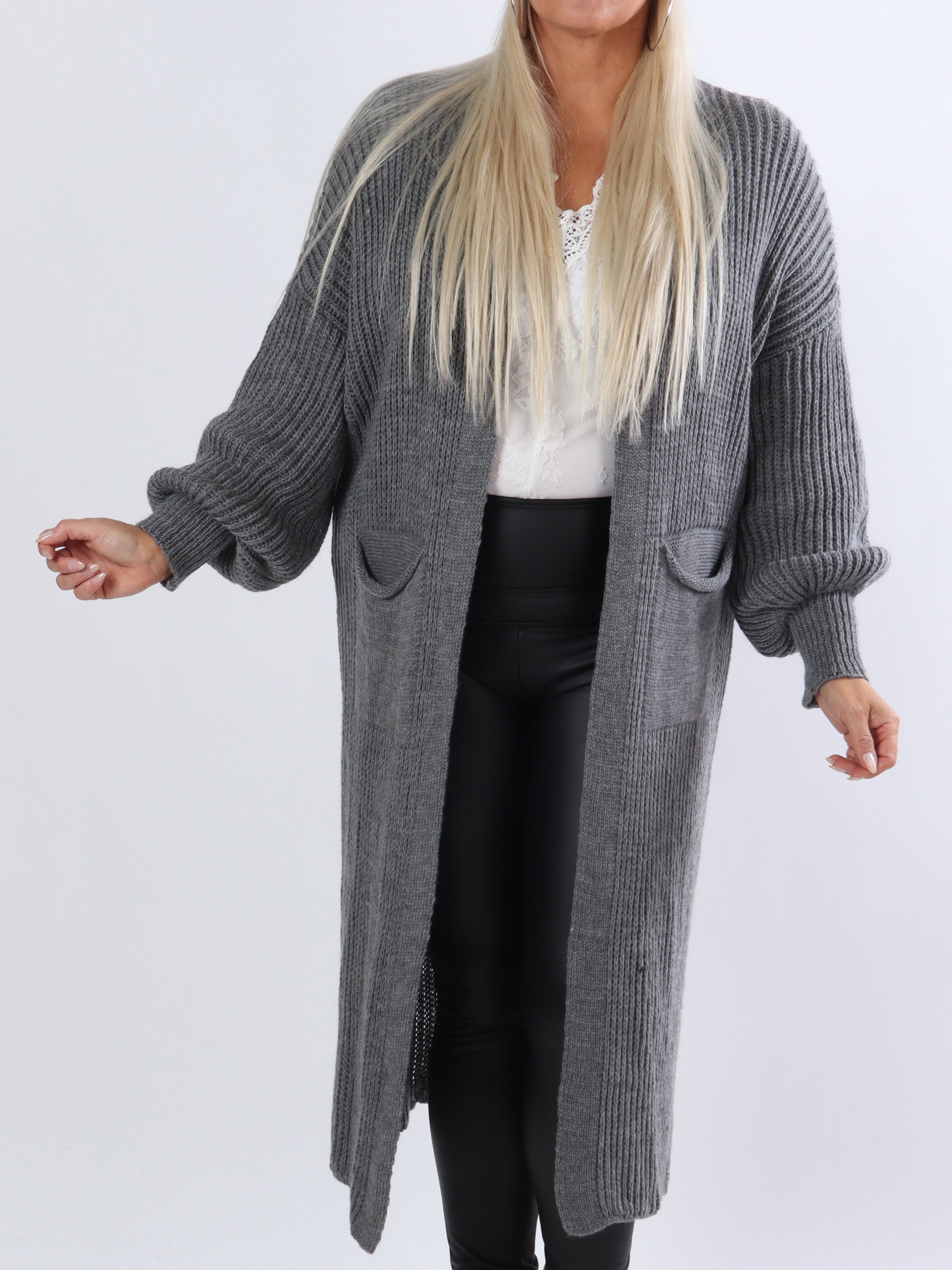 Sally - Plus size strikcardigan med fine ballonærmer