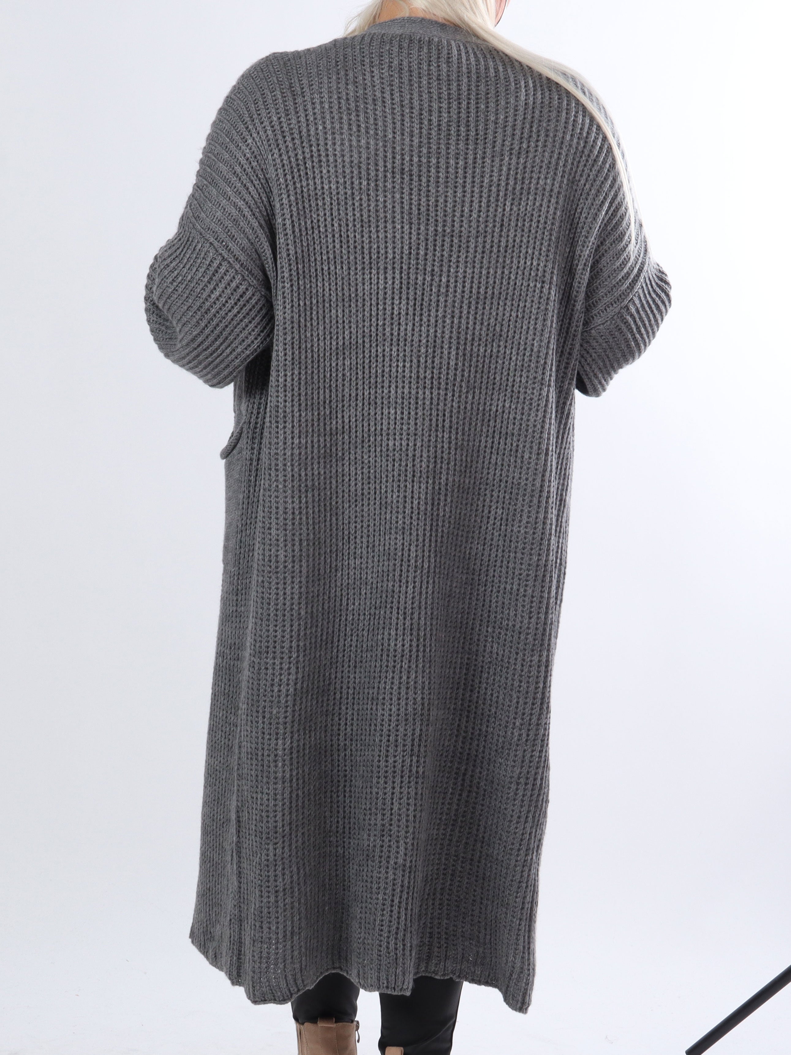 Sally - Plus size strikcardigan med fine ballonærmer