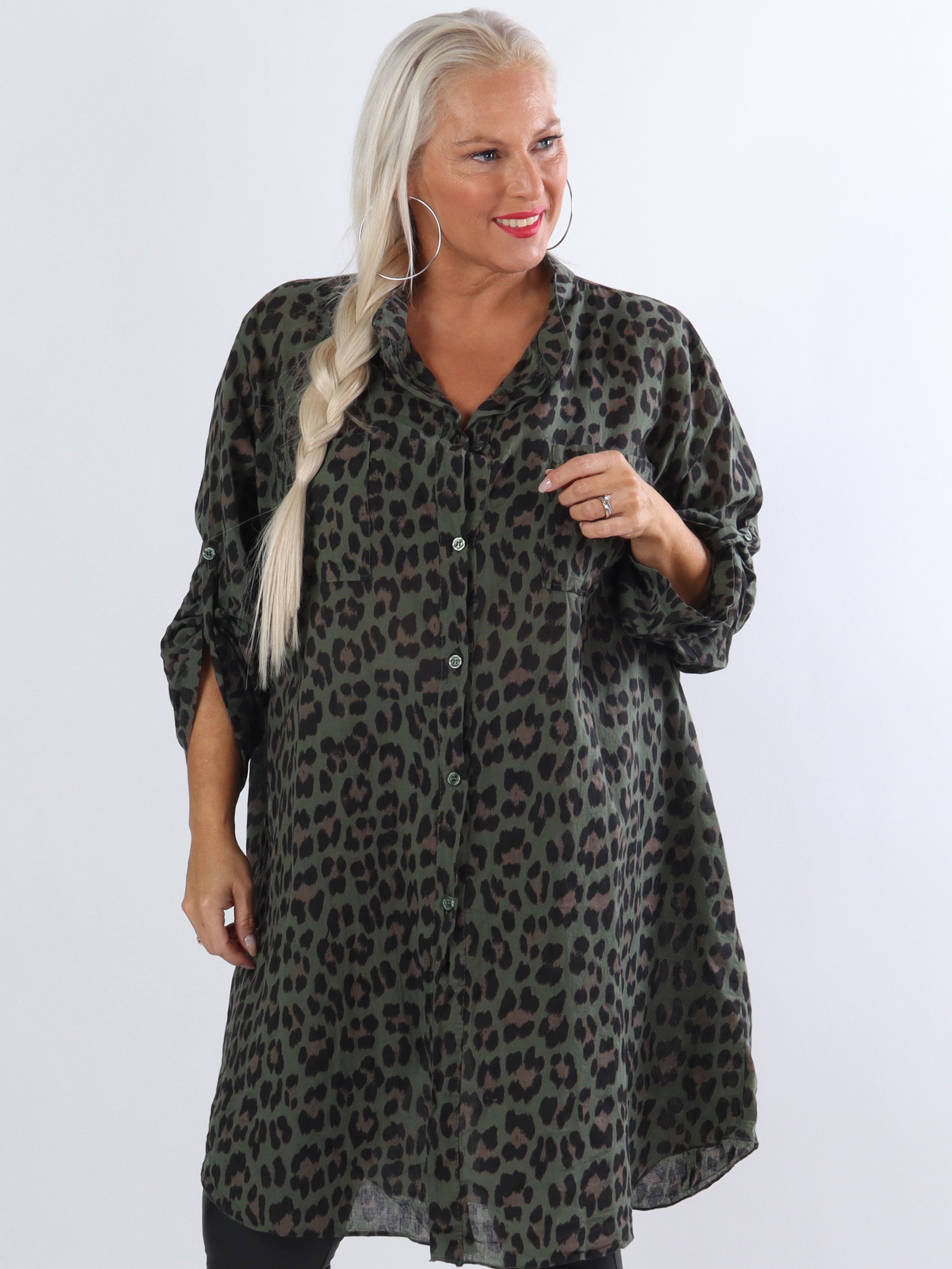 Berna Leo - Plus size skjorte i leopardprint med lommer