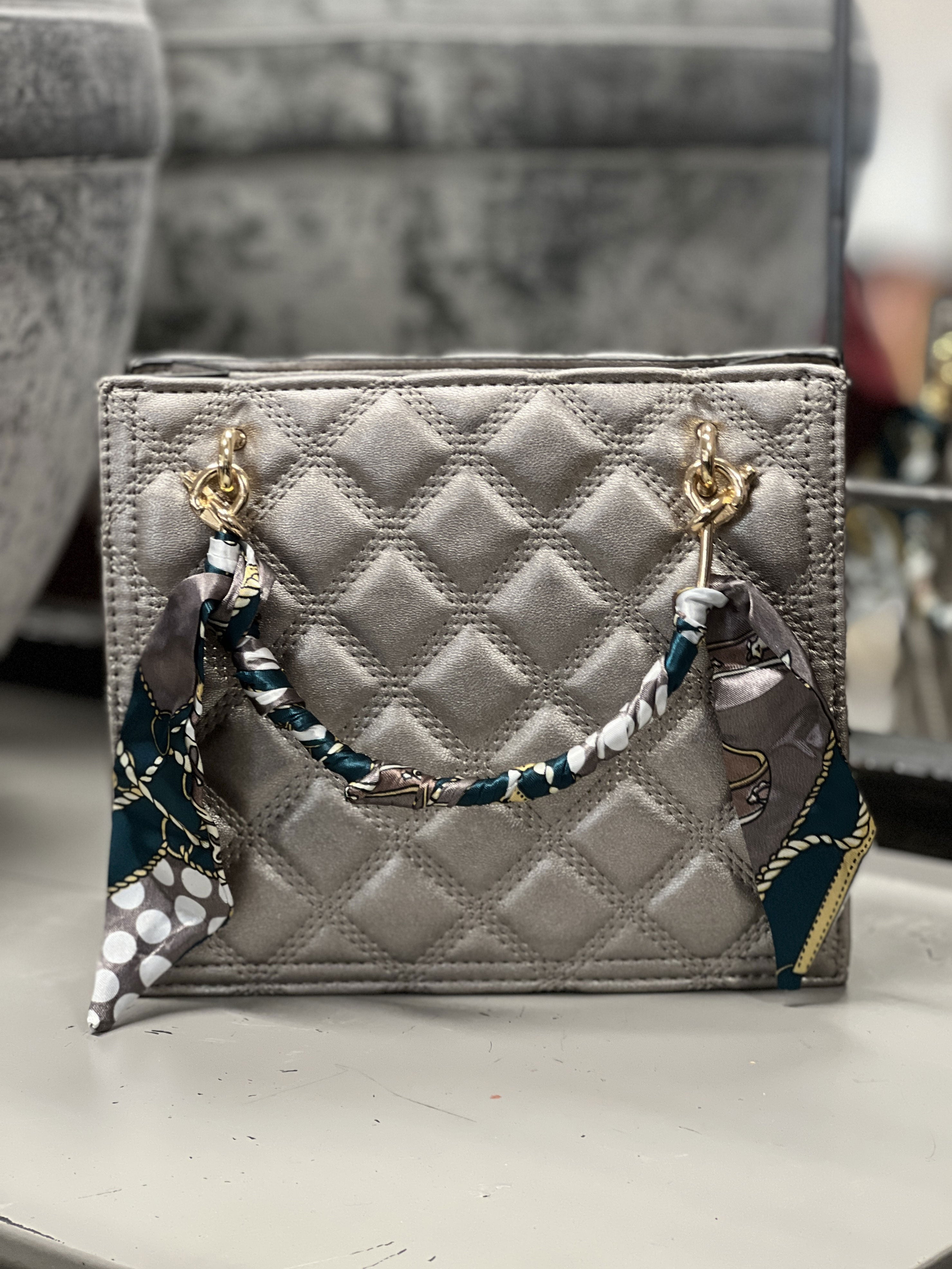 Irena - Lille quiltet taske med tørklæde