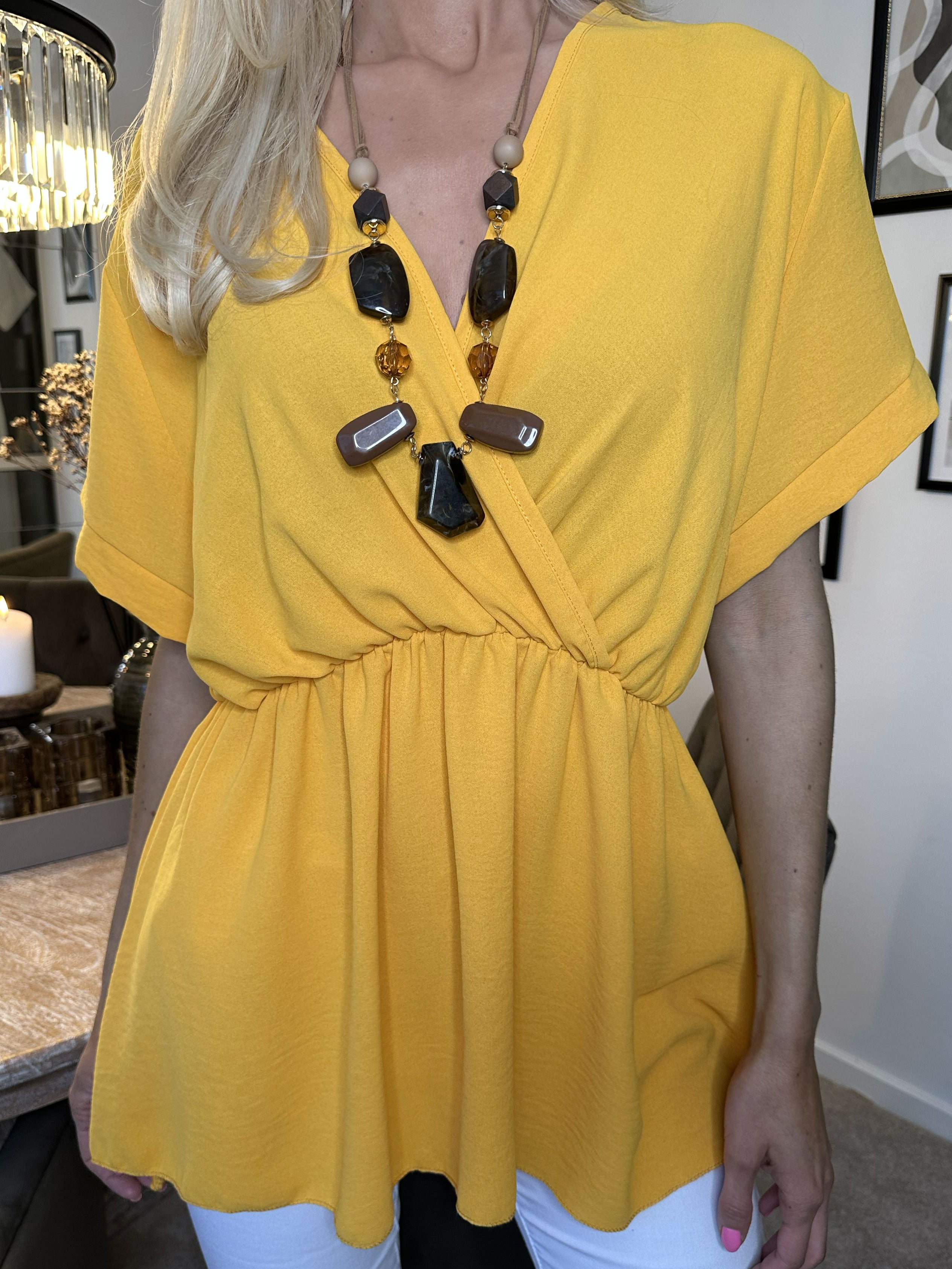 Hermina - Sød bluse med elastik i taljen