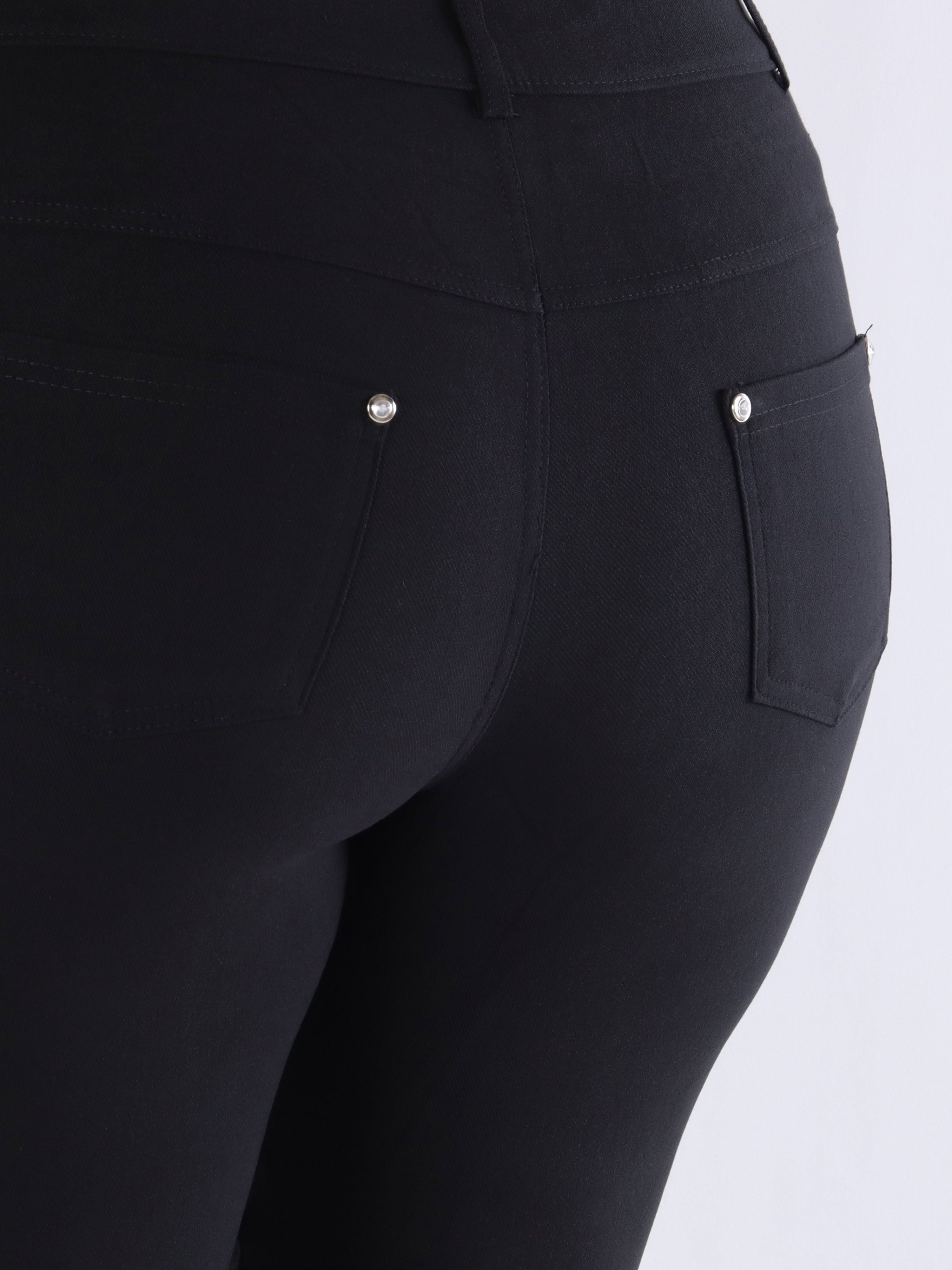 Sonia - Sorte plus size bukser med meget stræk i