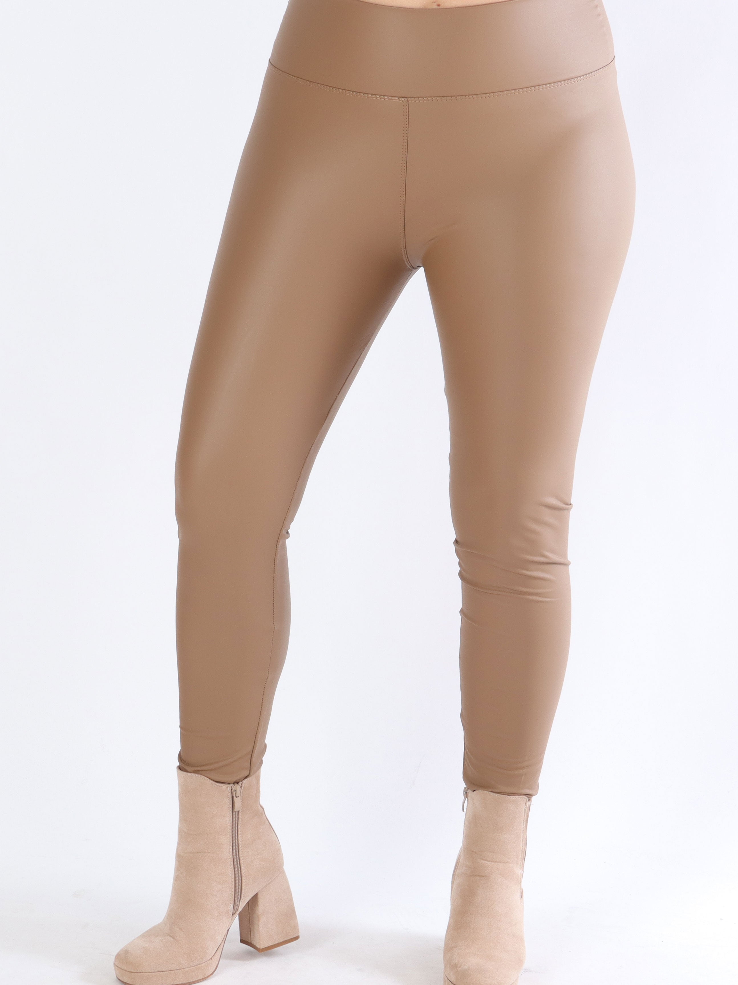 Kim - Elastiske plus size læderlook leggings med bred kant