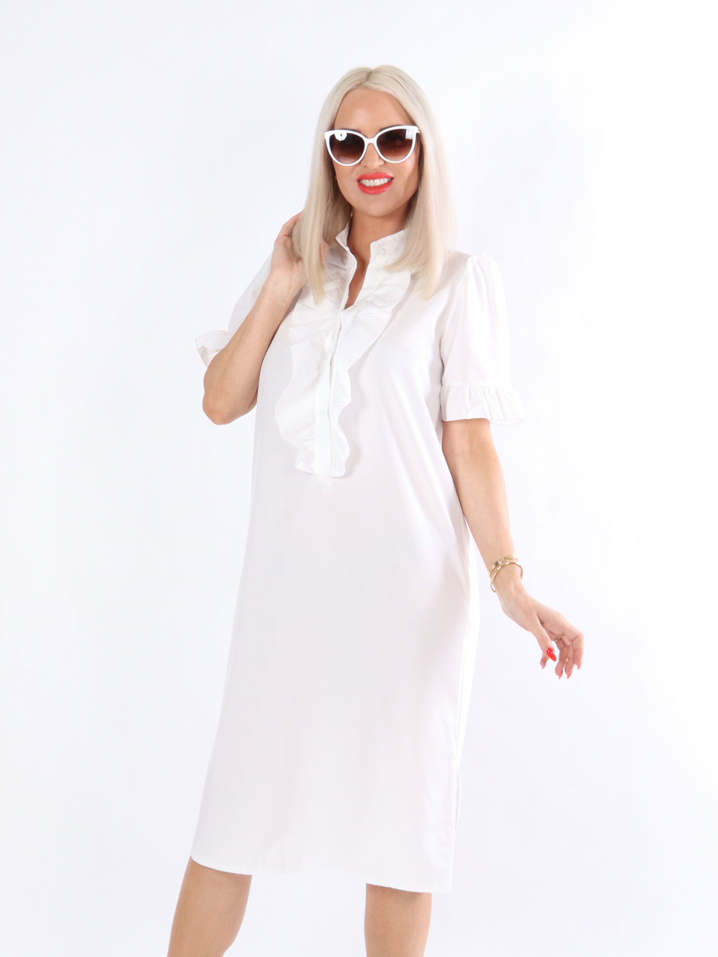 Sigga - Kjole med flæser og pufærmer