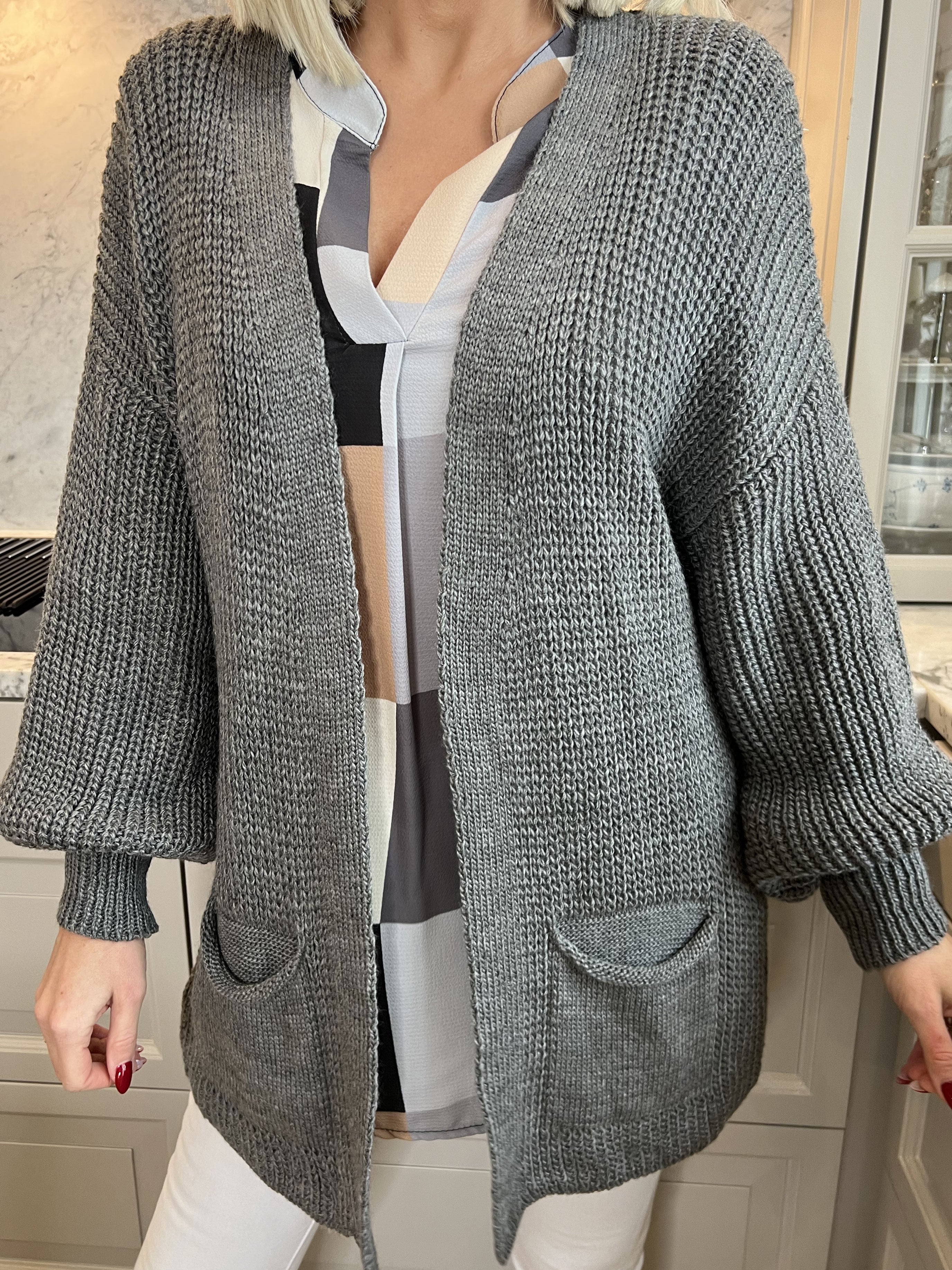 Sally Short - Sød strik cardigan med ballonærmer