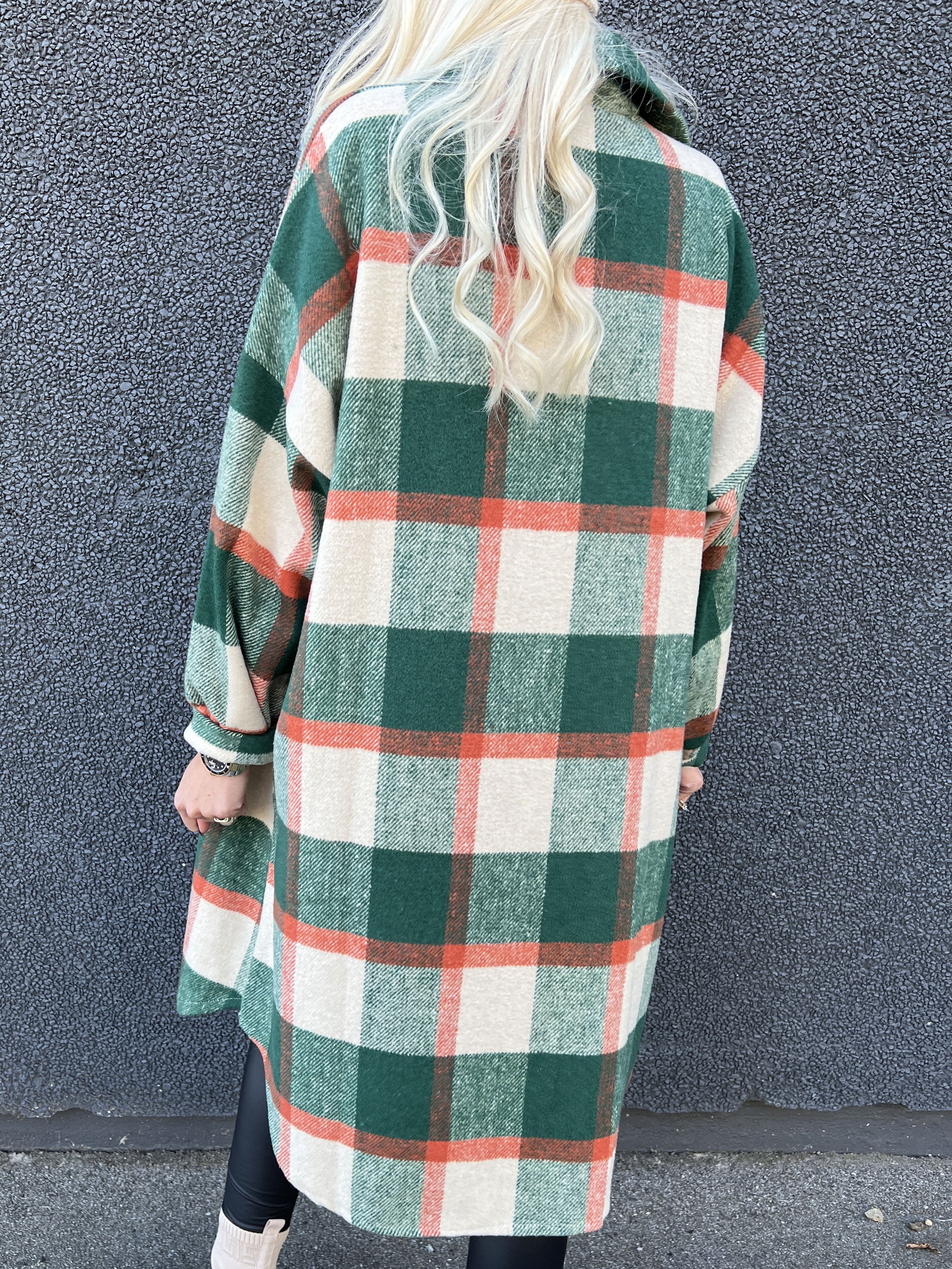 Natalia - Lang ternet jakke med knapper