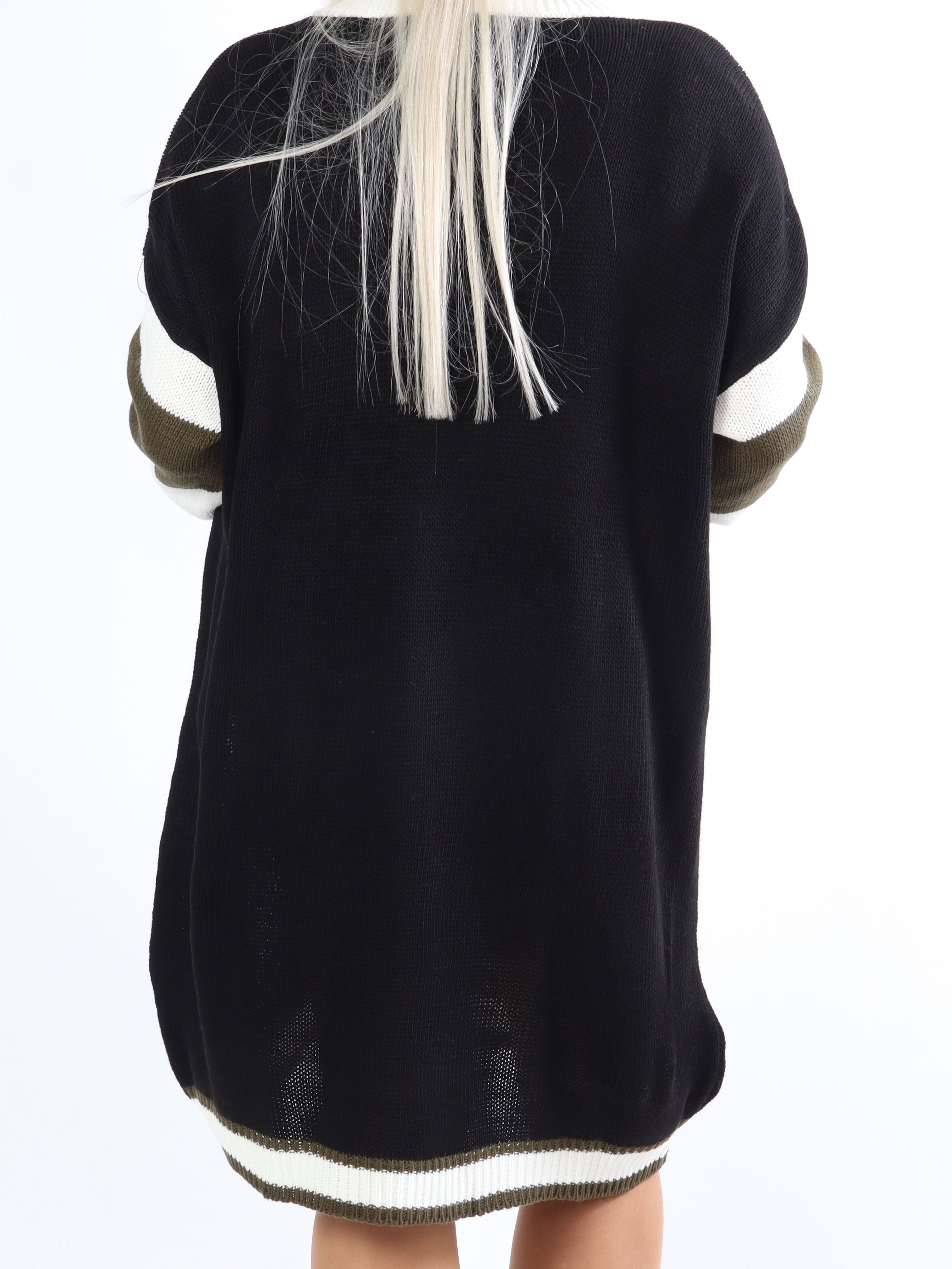 Elvira - Flerfarvet plus size strikkjole med skrift