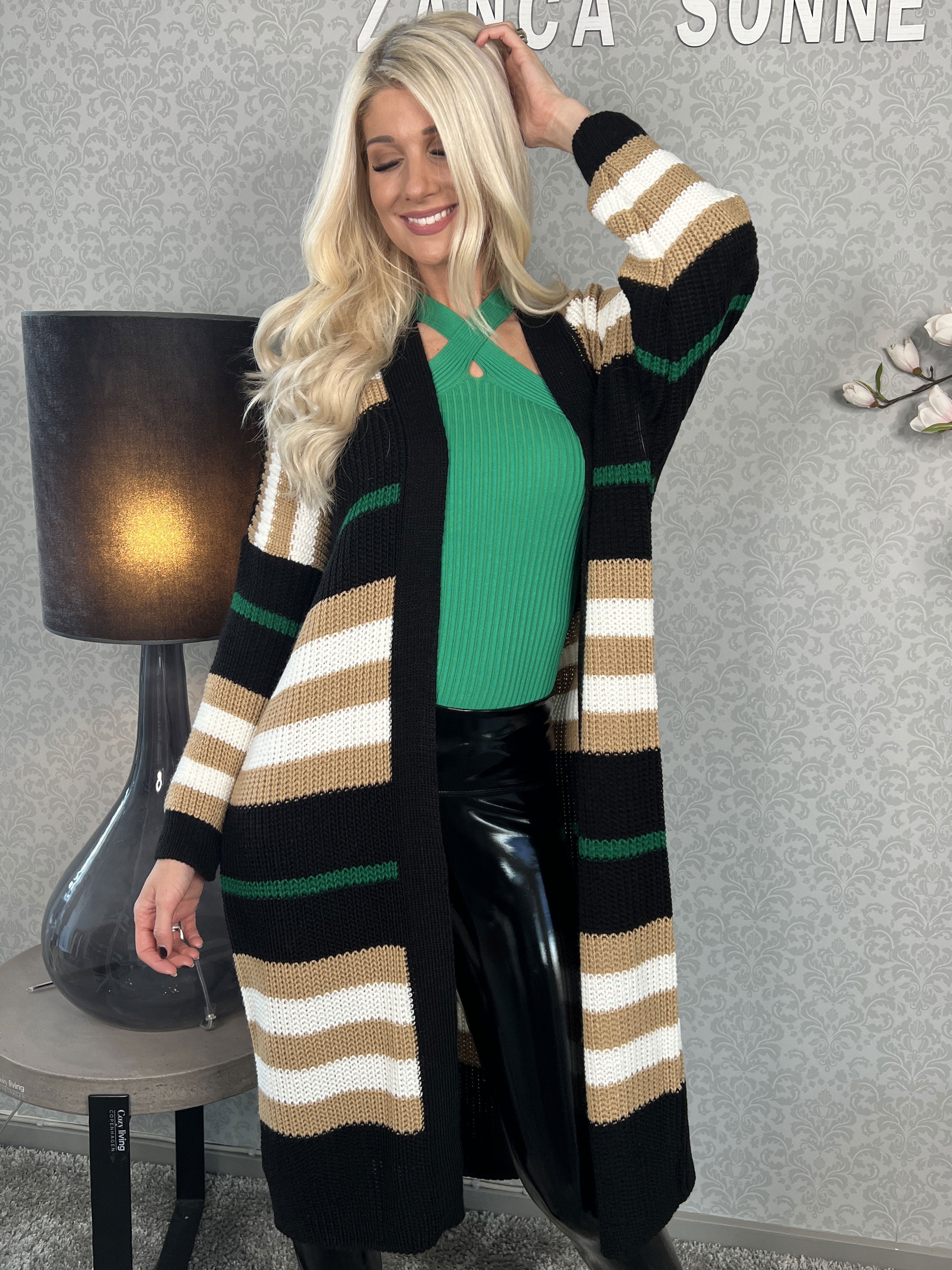 Mikla - Lang stribet cardigan i strik