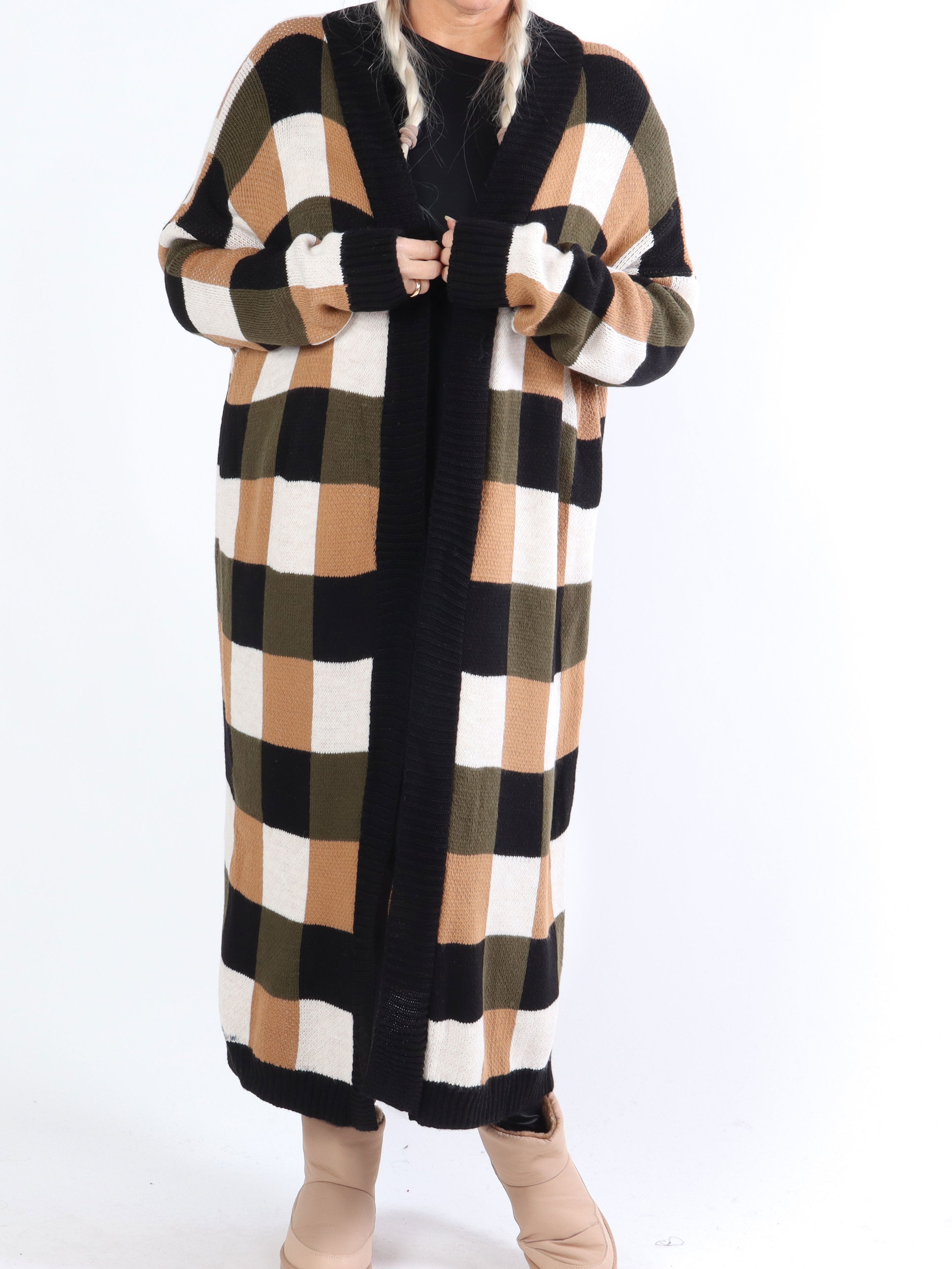 Nanami - Lang strikcardigan i flerfarvet tern