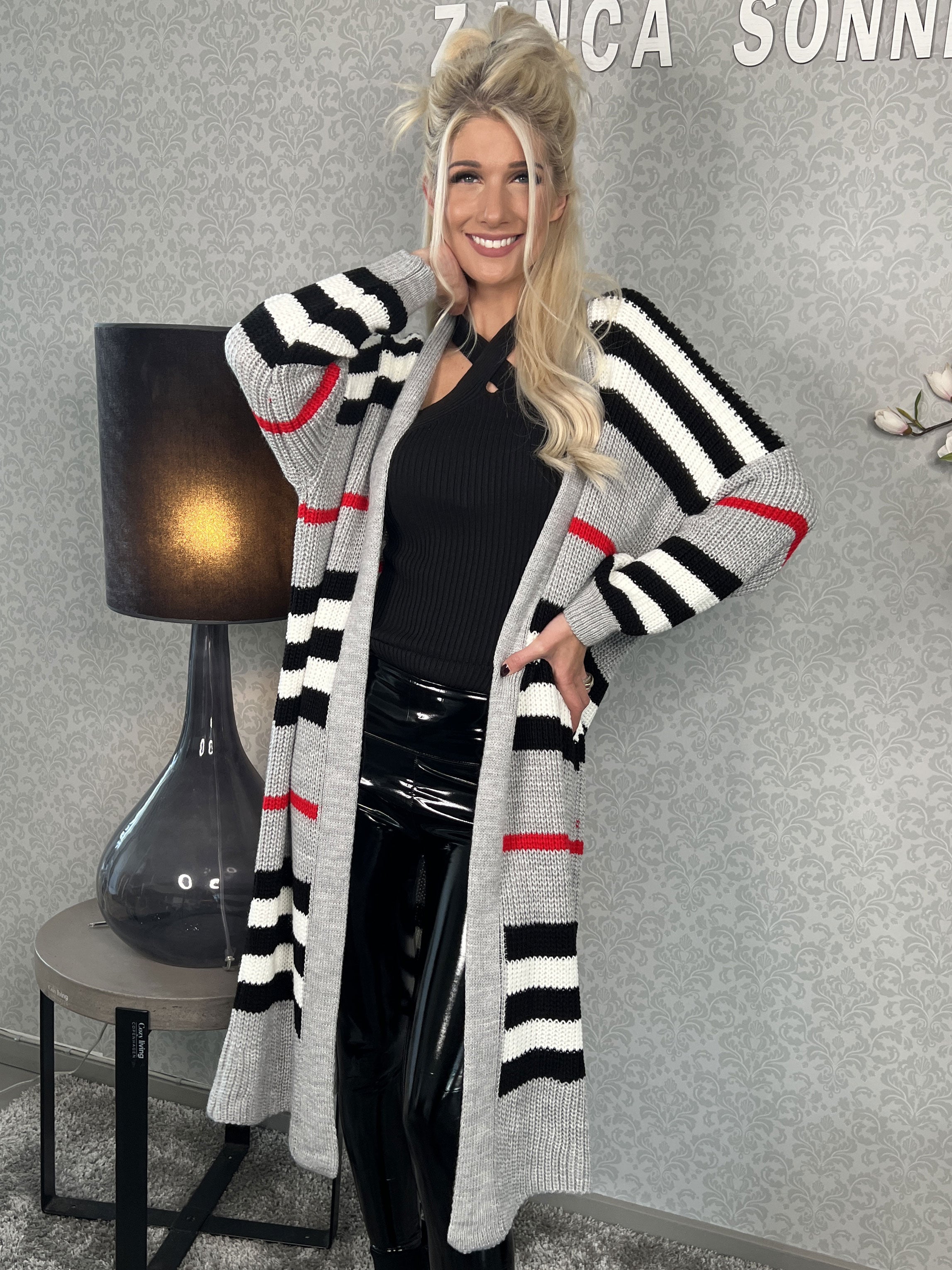 Mikla - Lang stribet cardigan i strik