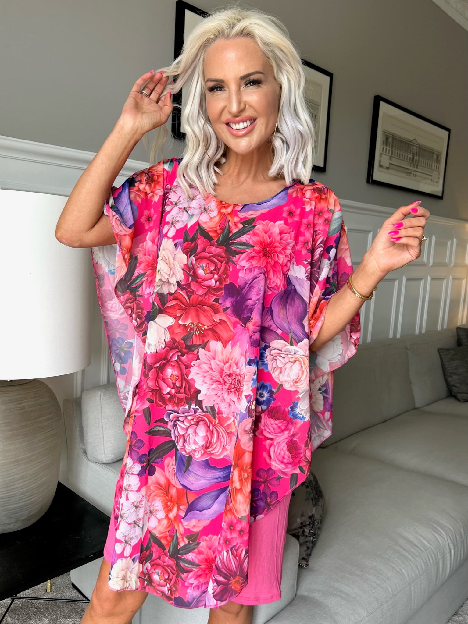 Kenya Big Flower - Tunikakjole med chiffonlag i blomsterprint