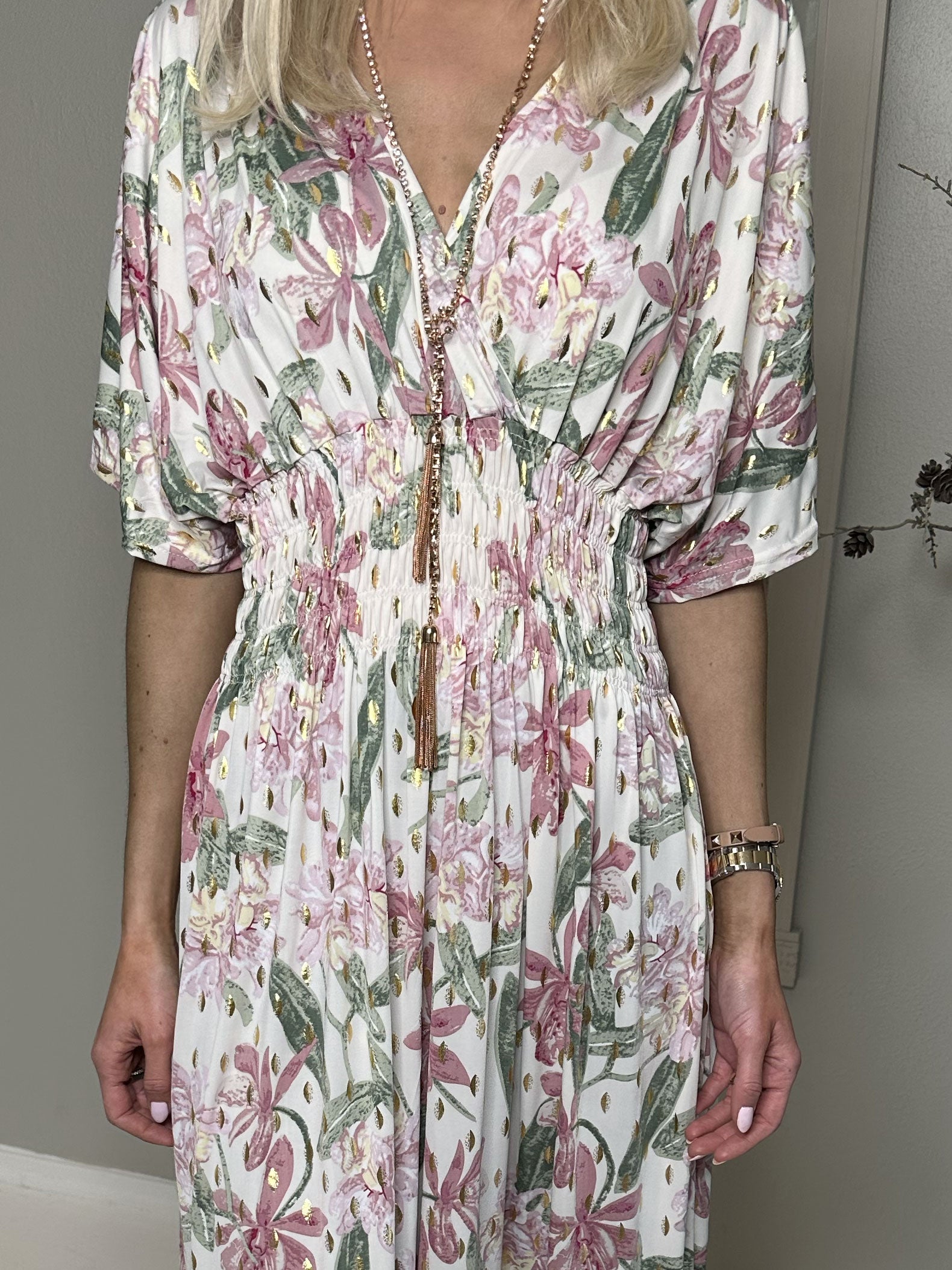 Pams Flower - Lang elastisk kjole i krølfrit stof