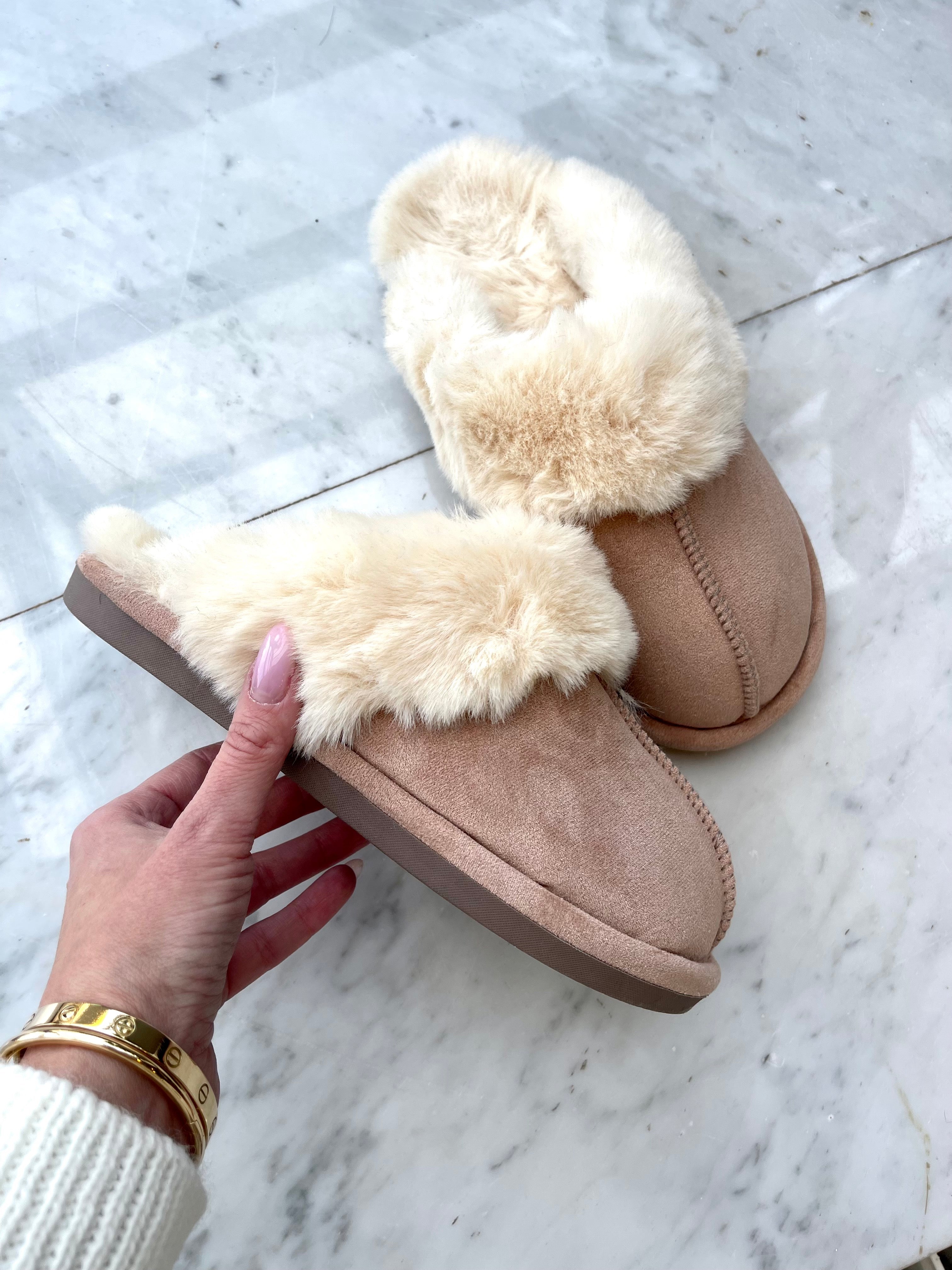 Sandra - Bløde sutsko med fakefur