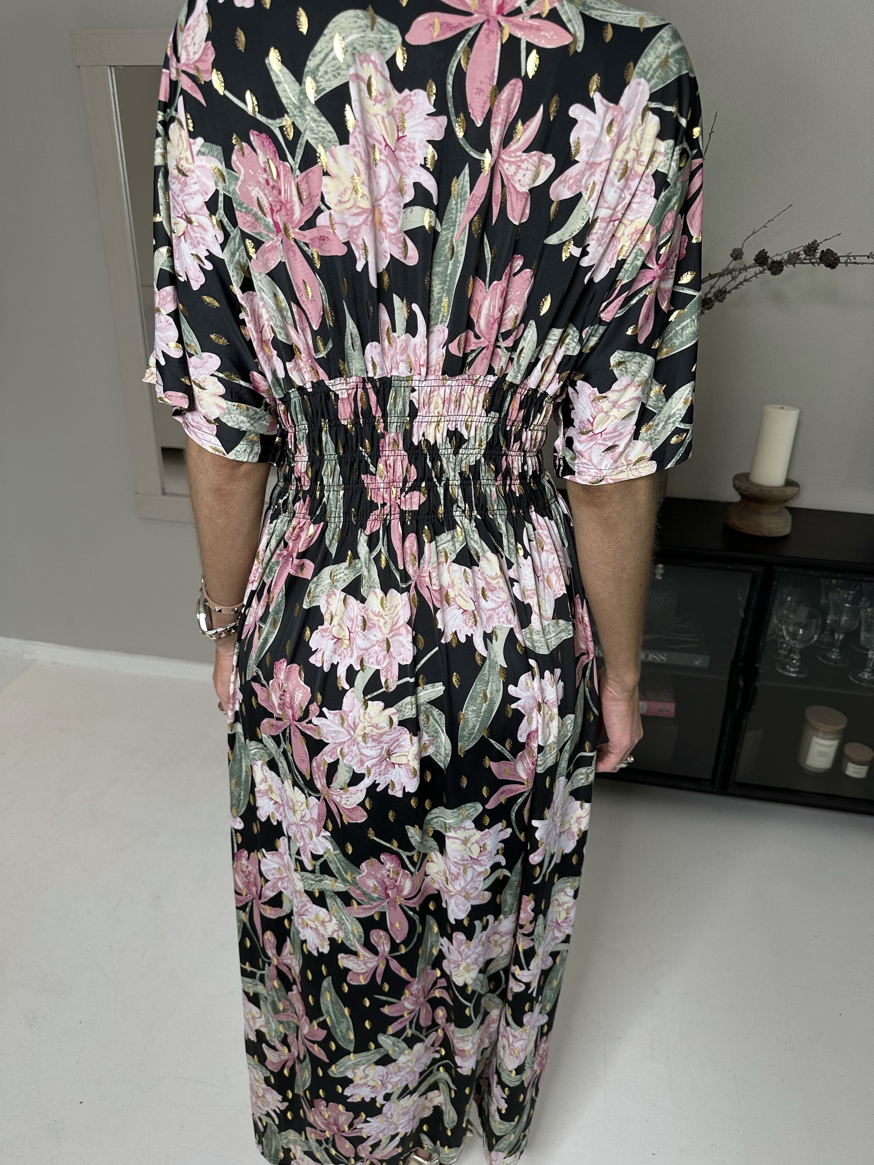 Pams Flower - Lang elastisk kjole i krølfrit stof