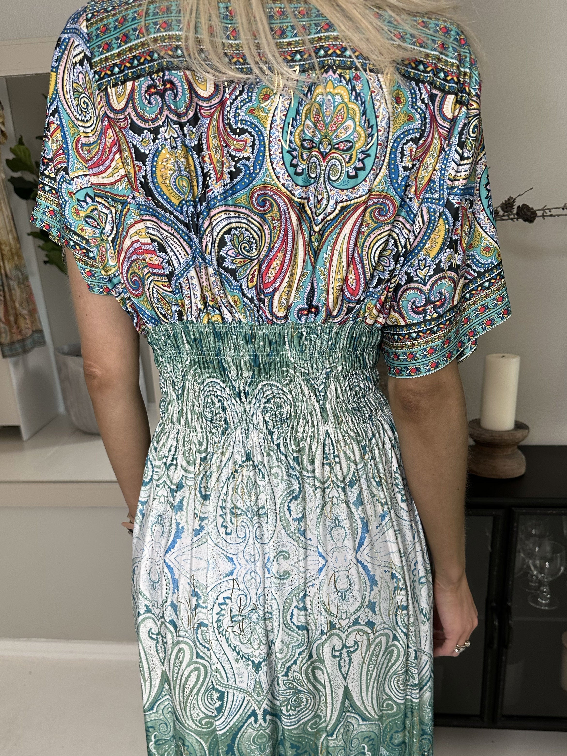 Pams - Lang mønstret elastisk kjole (bestseller)