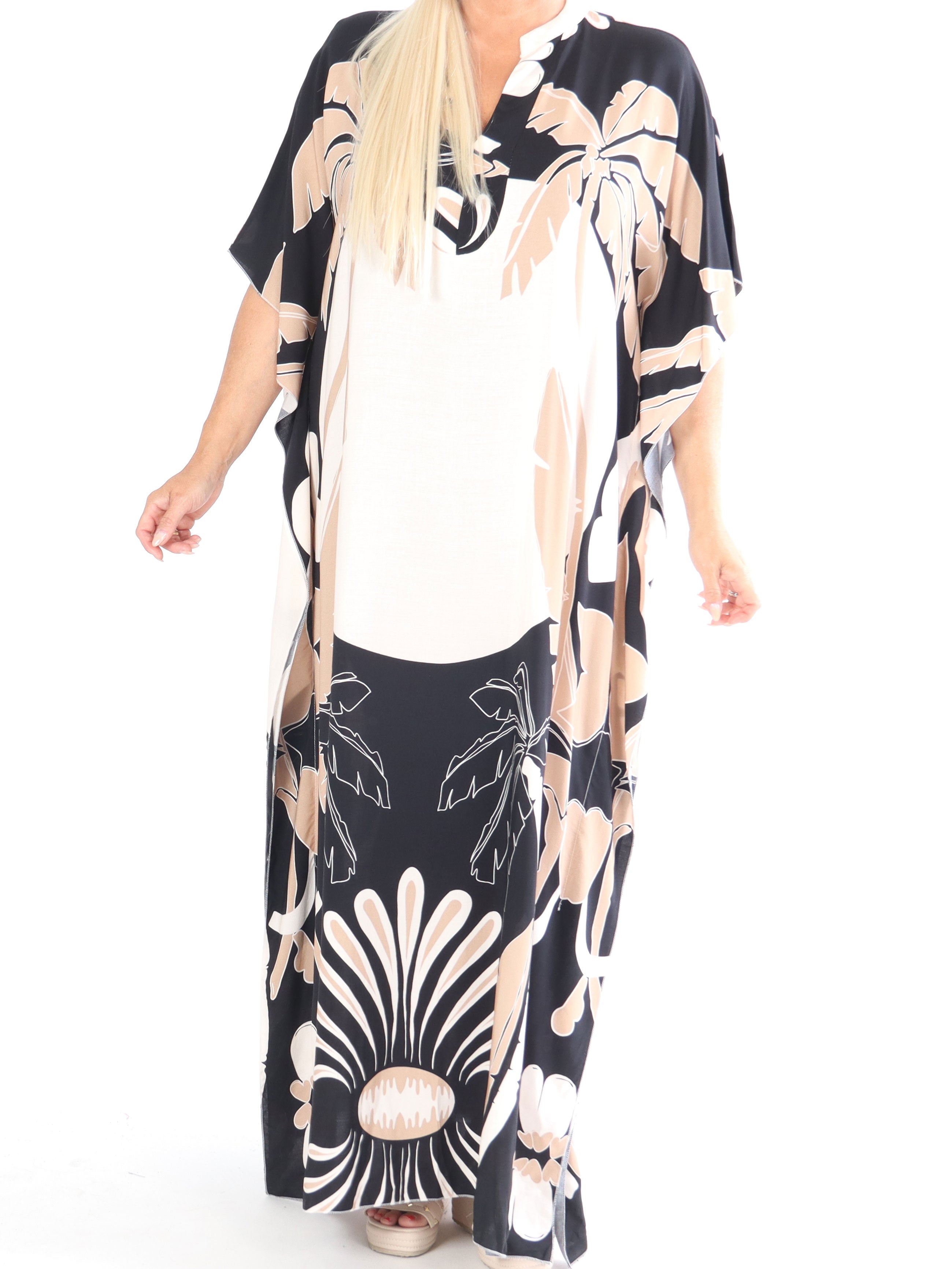 Ilya - Lang plus size kjole med fint mønster