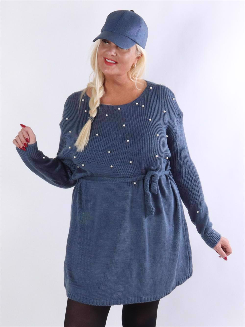 Iman - Strikkjole med perler og bindebånd