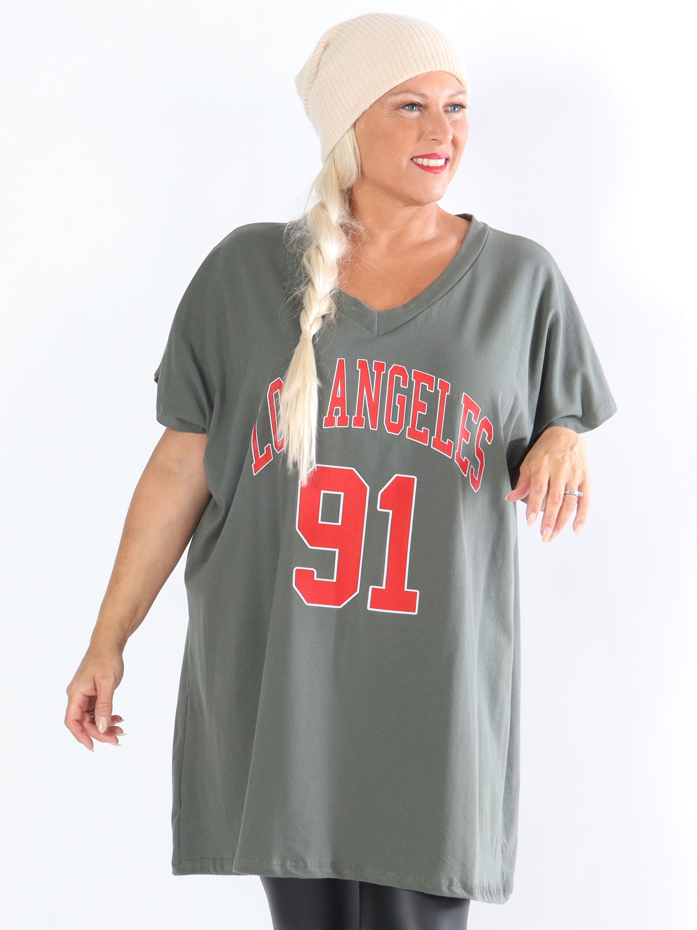 Julia - T-shirt kjole med tekst foran