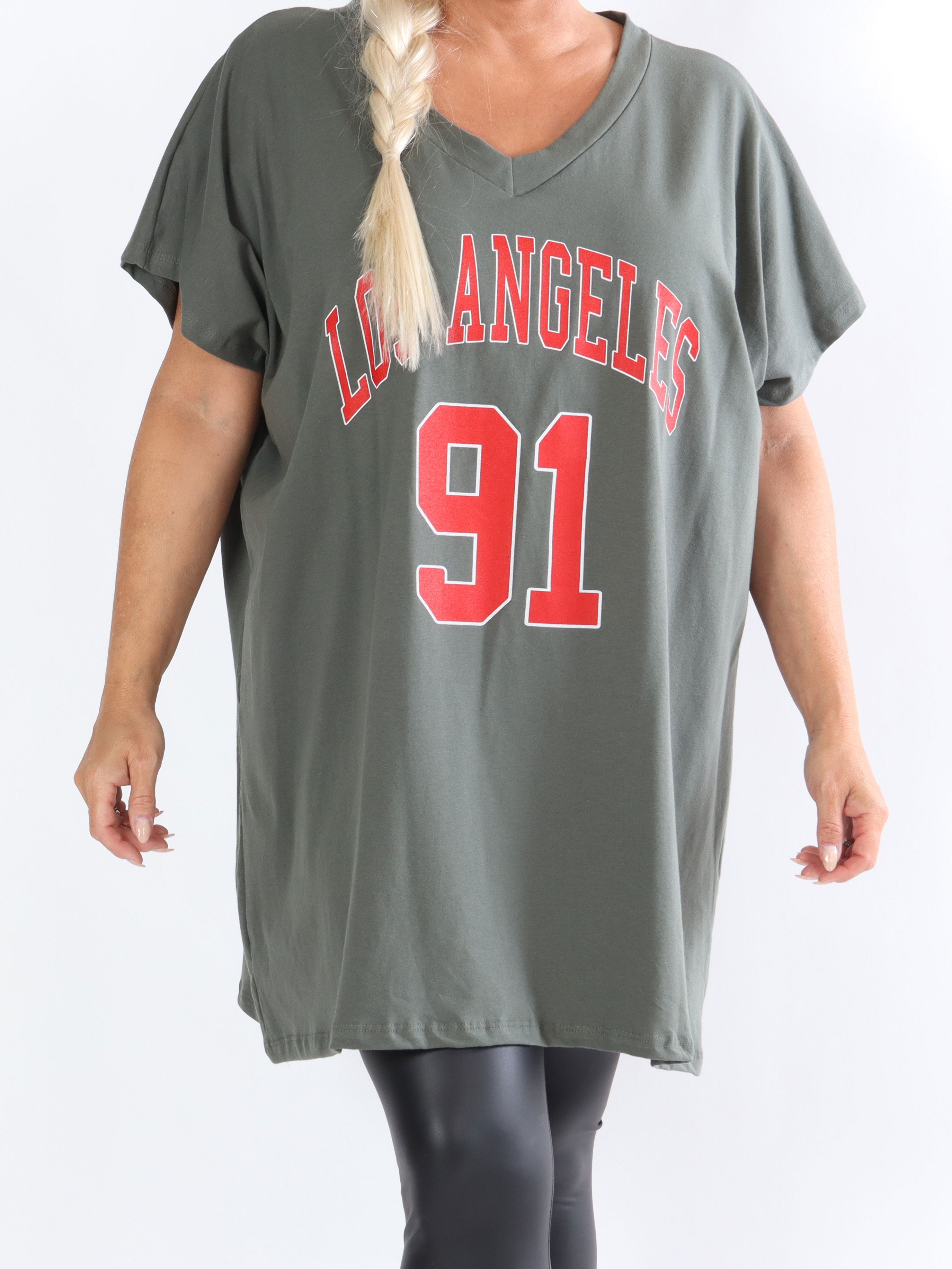 Julia - T-shirt kjole med tekst foran