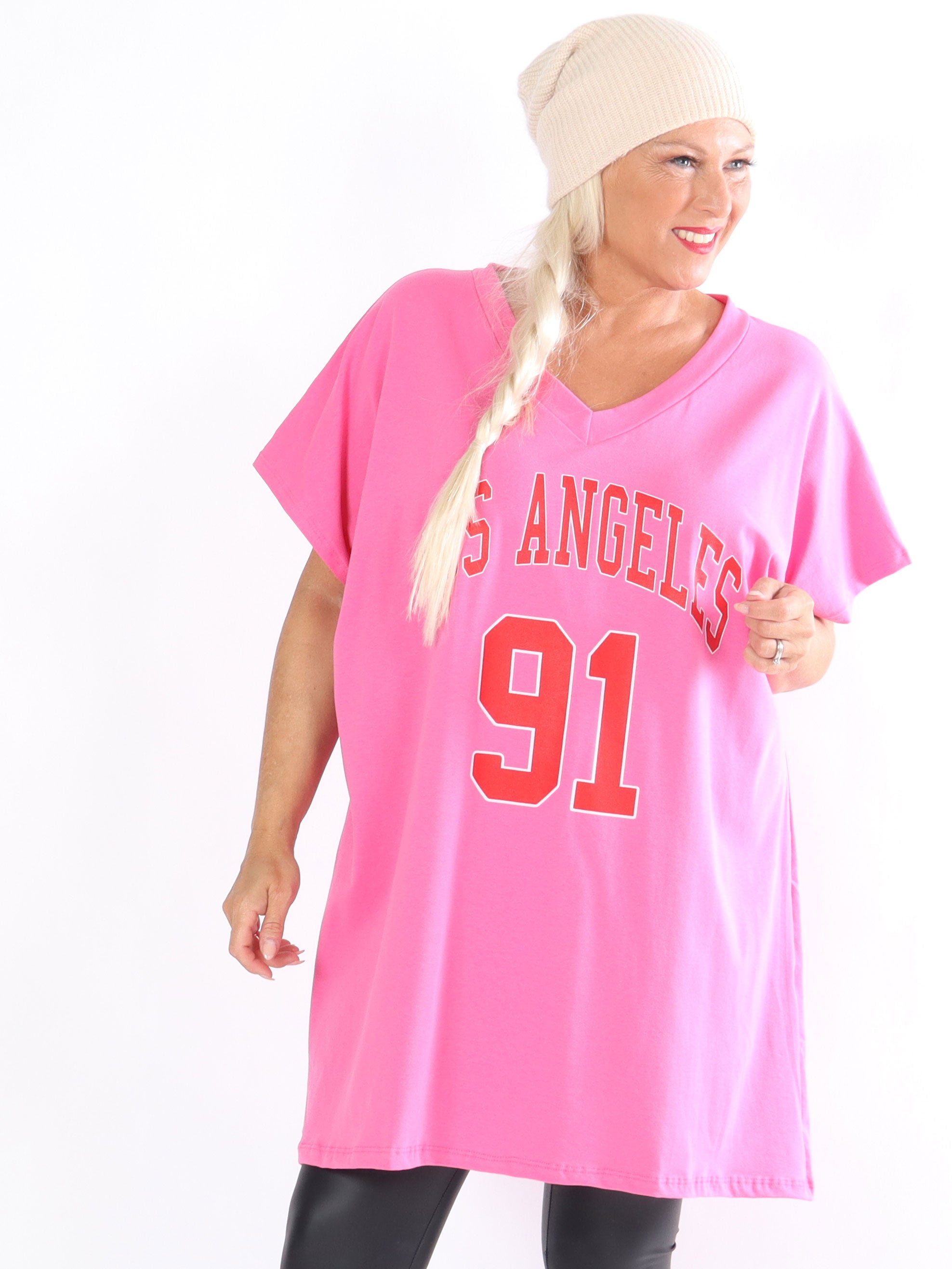 Julia - T-shirt kjole med tekst foran