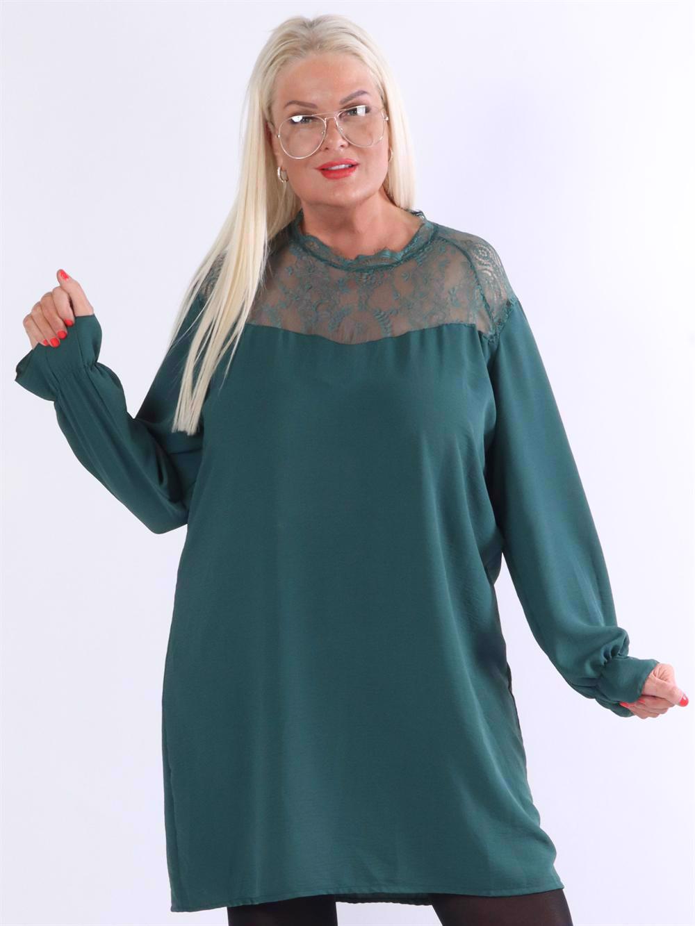 Katharina - Kjole med blondetaljer foroven