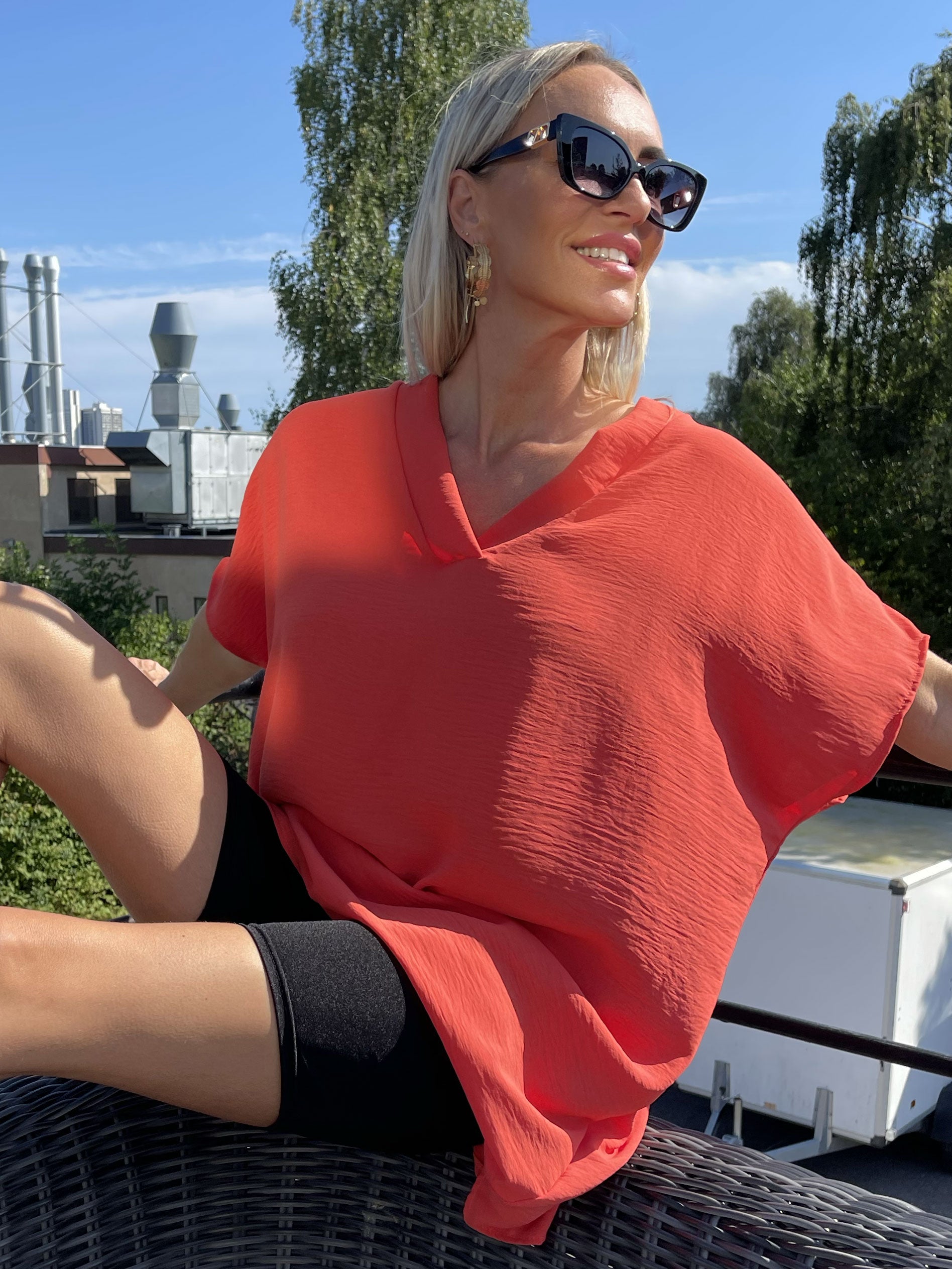 Katrine - Tunika med blonde i ryggen