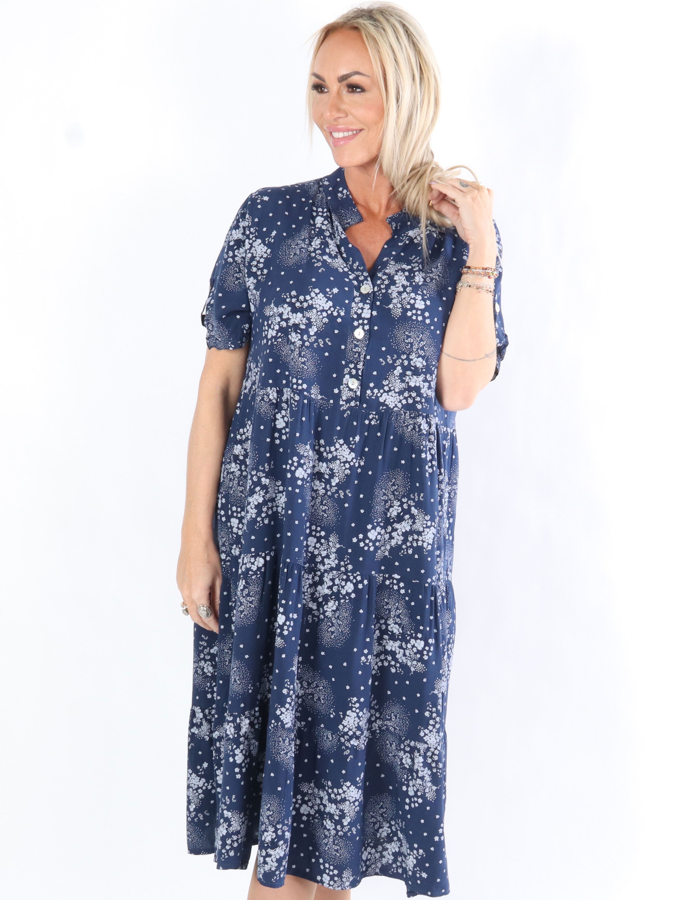 Kendra - Kjole med blomsterprint og korte ærmer