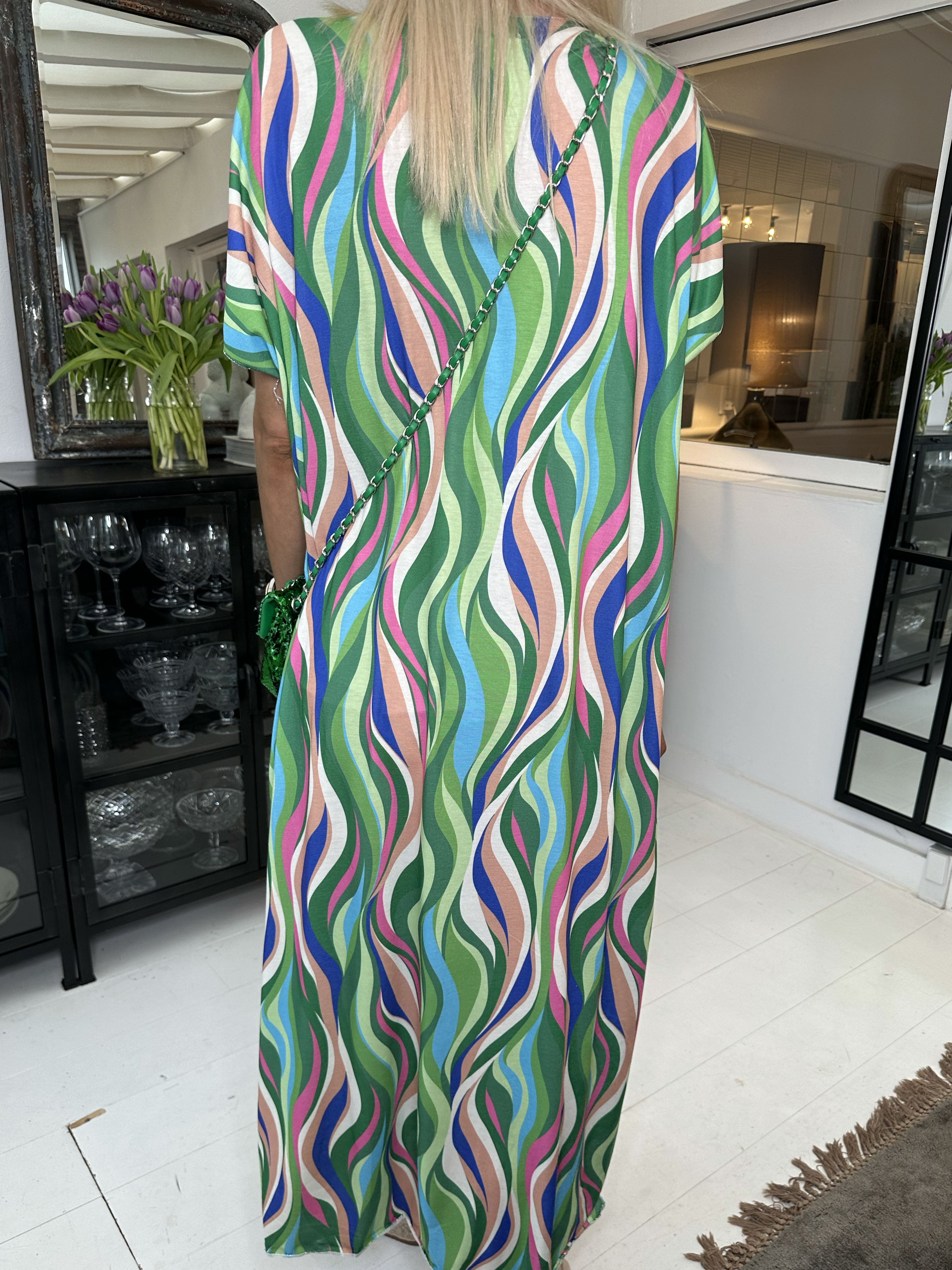 Kirsa long - Flerfarvet lang kjole i blødt stof