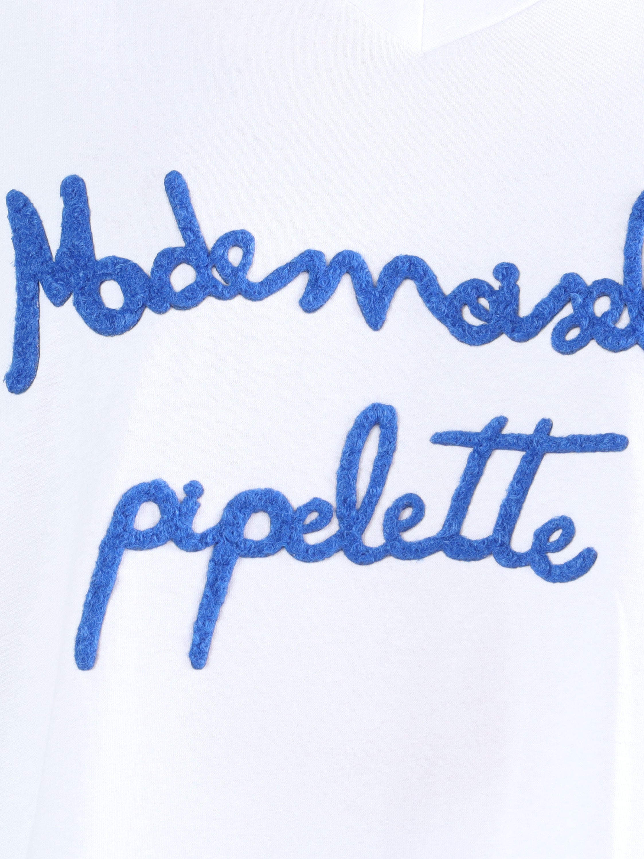 Lady - Hvid plus size t-shirt med v-hals og tekst på brystet