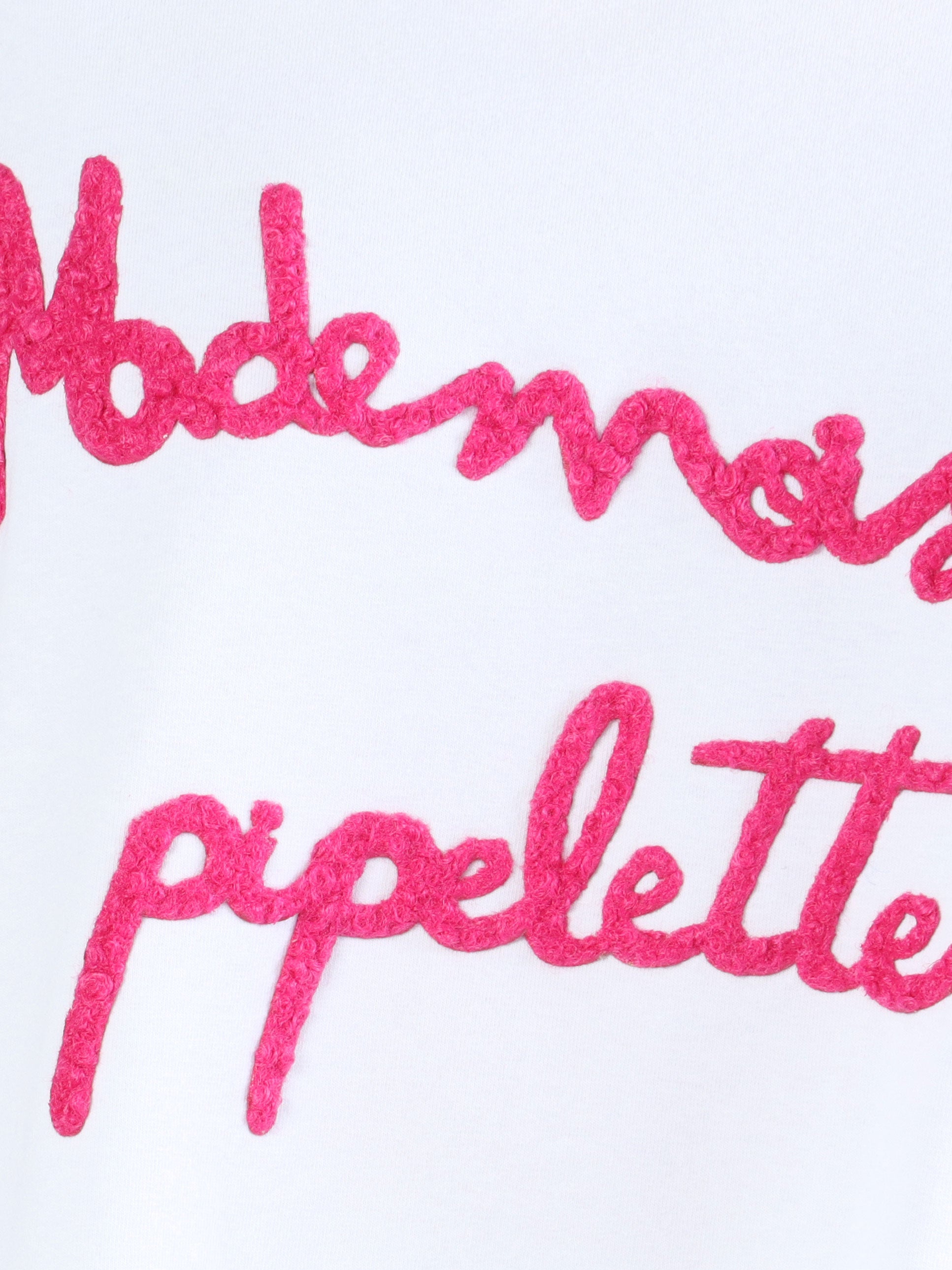 Lady - Hvid plus size t-shirt med v-hals og tekst på brystet