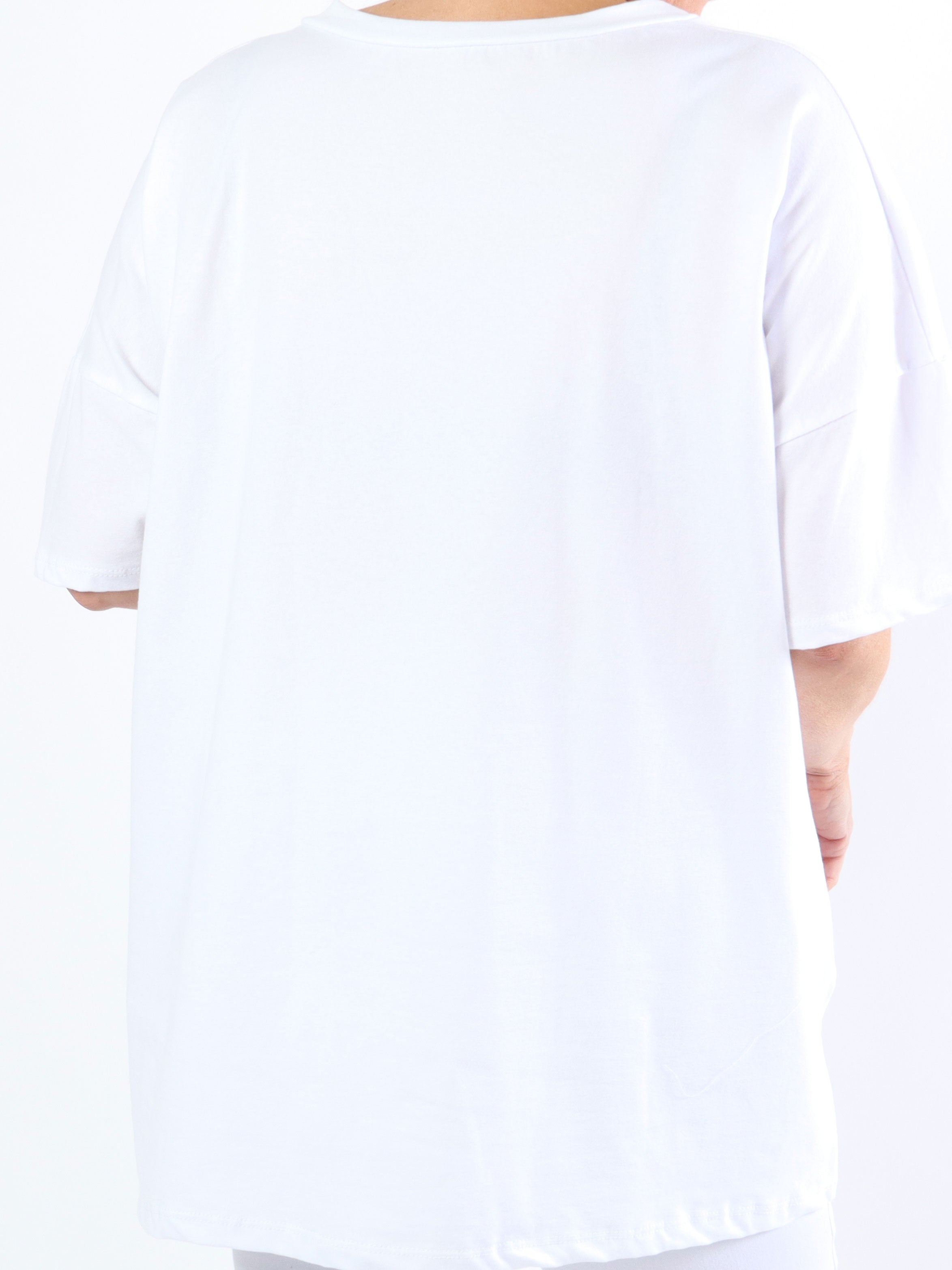 Lady - Hvid plus size t-shirt med v-hals og tekst på brystet