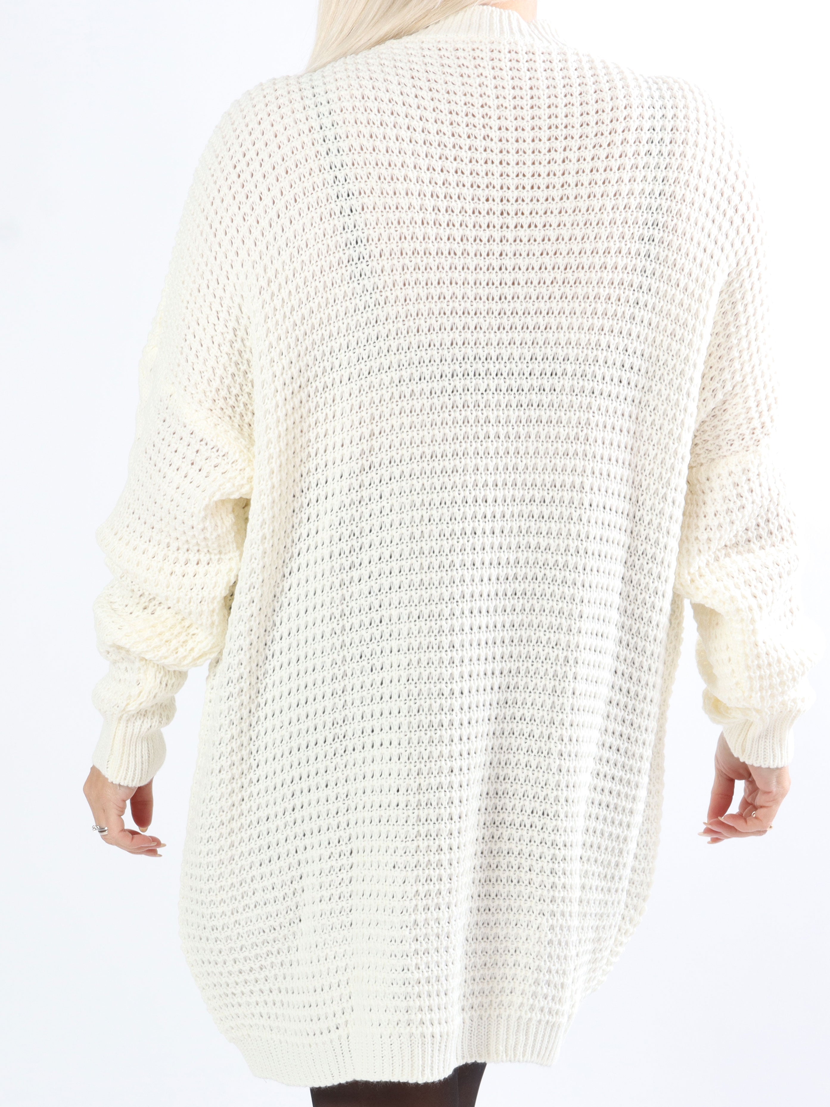 Lalisa - Strikkjole i plus size med kabelstrik og flæser