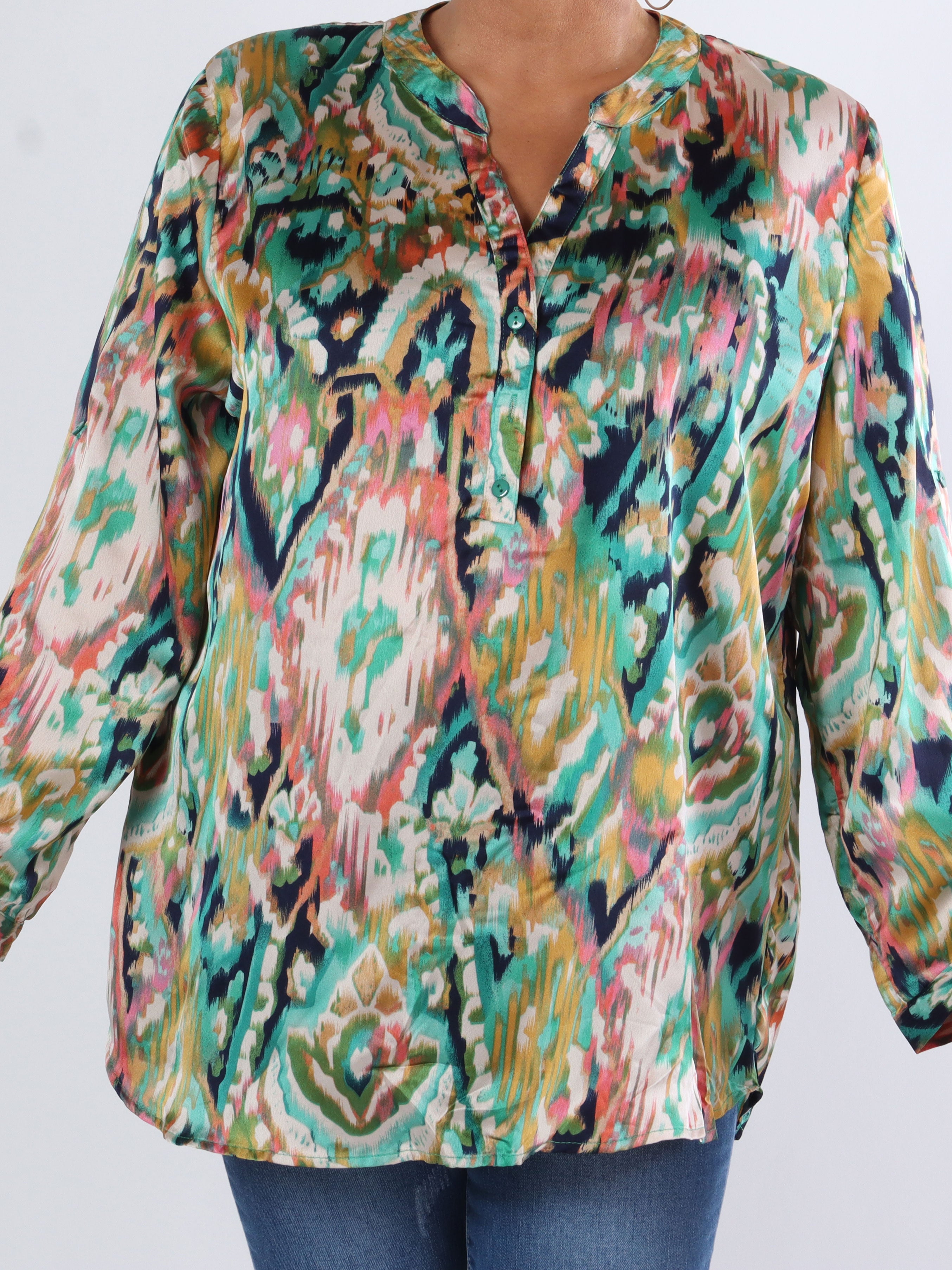 Leona - Flerfarvet mønstret skjorte i silkelook