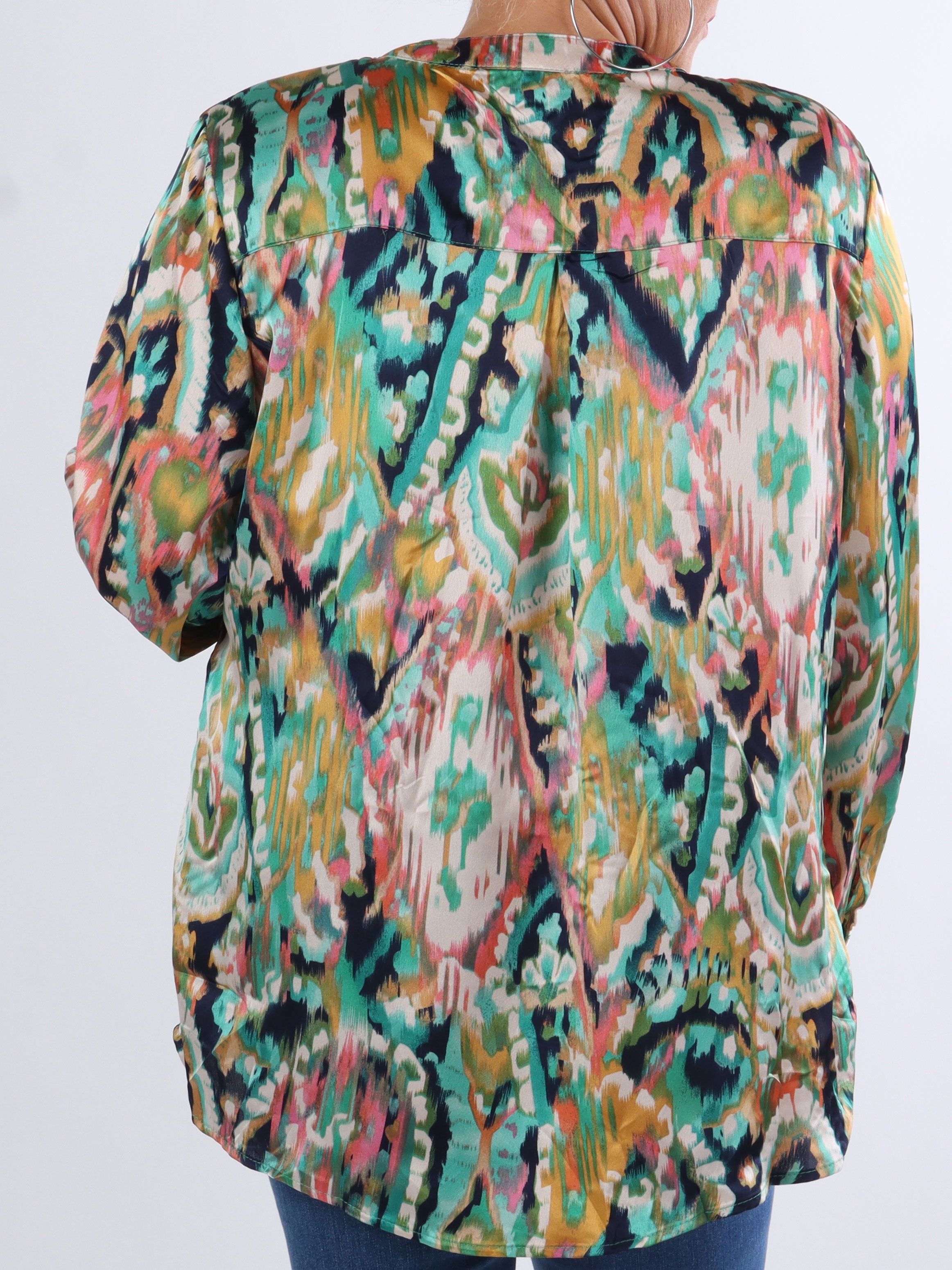 Leona - Flerfarvet mønstret skjorte i silkelook