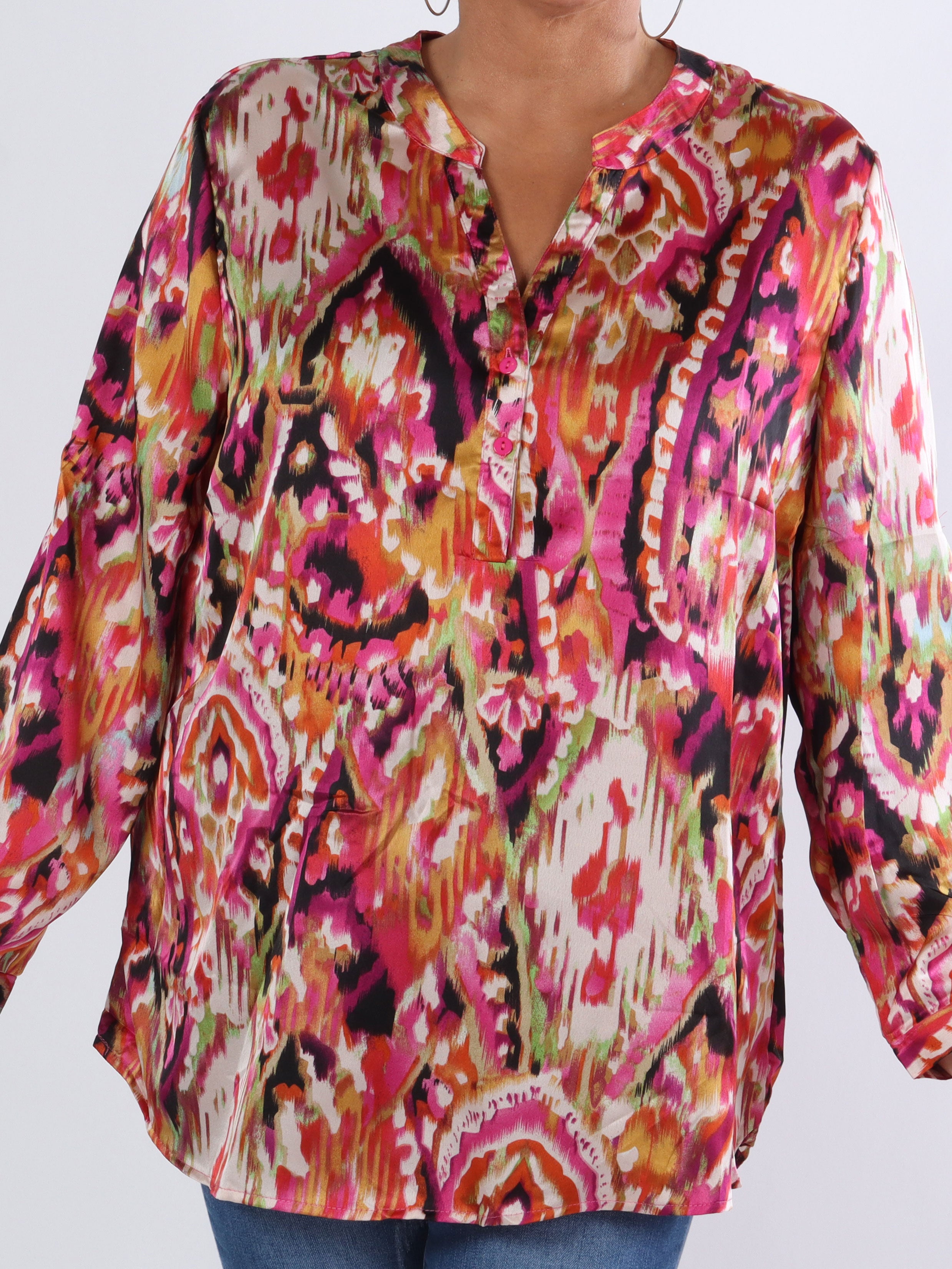 Leona - Flerfarvet mønstret skjorte i silkelook