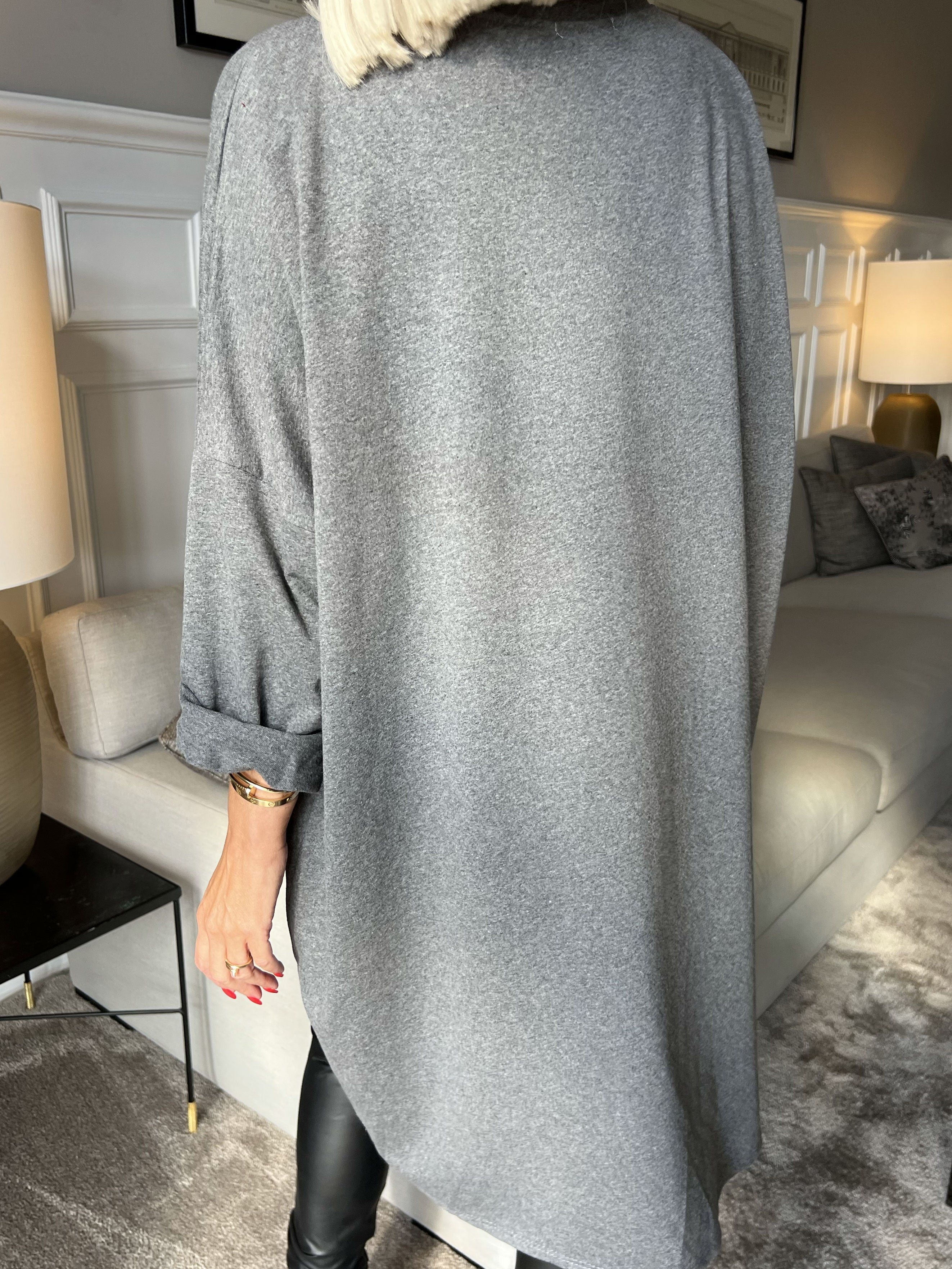 Liana - Joggingkjole med guldskrift