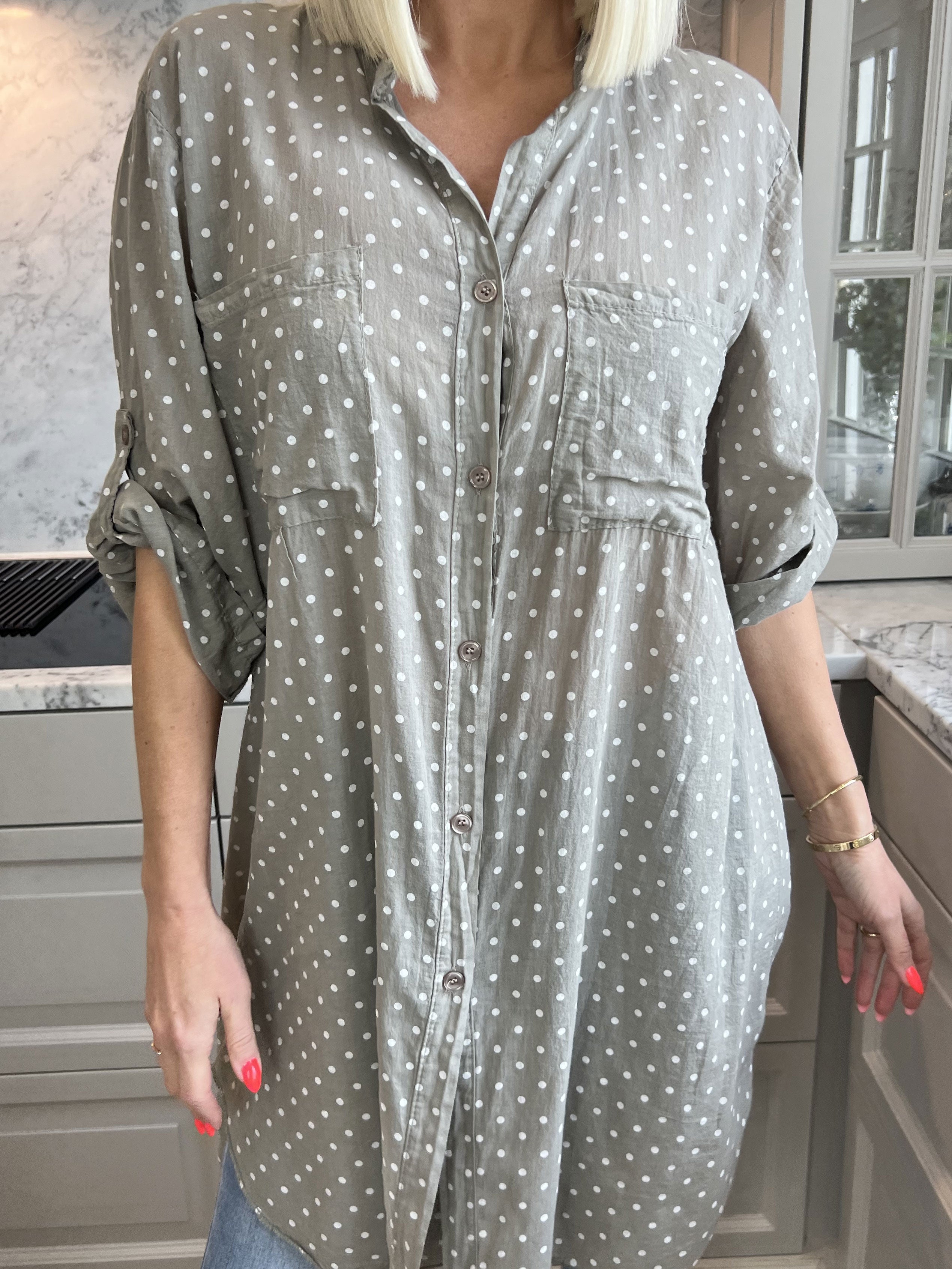 Linda - Skjorte i bomuld med små prikker