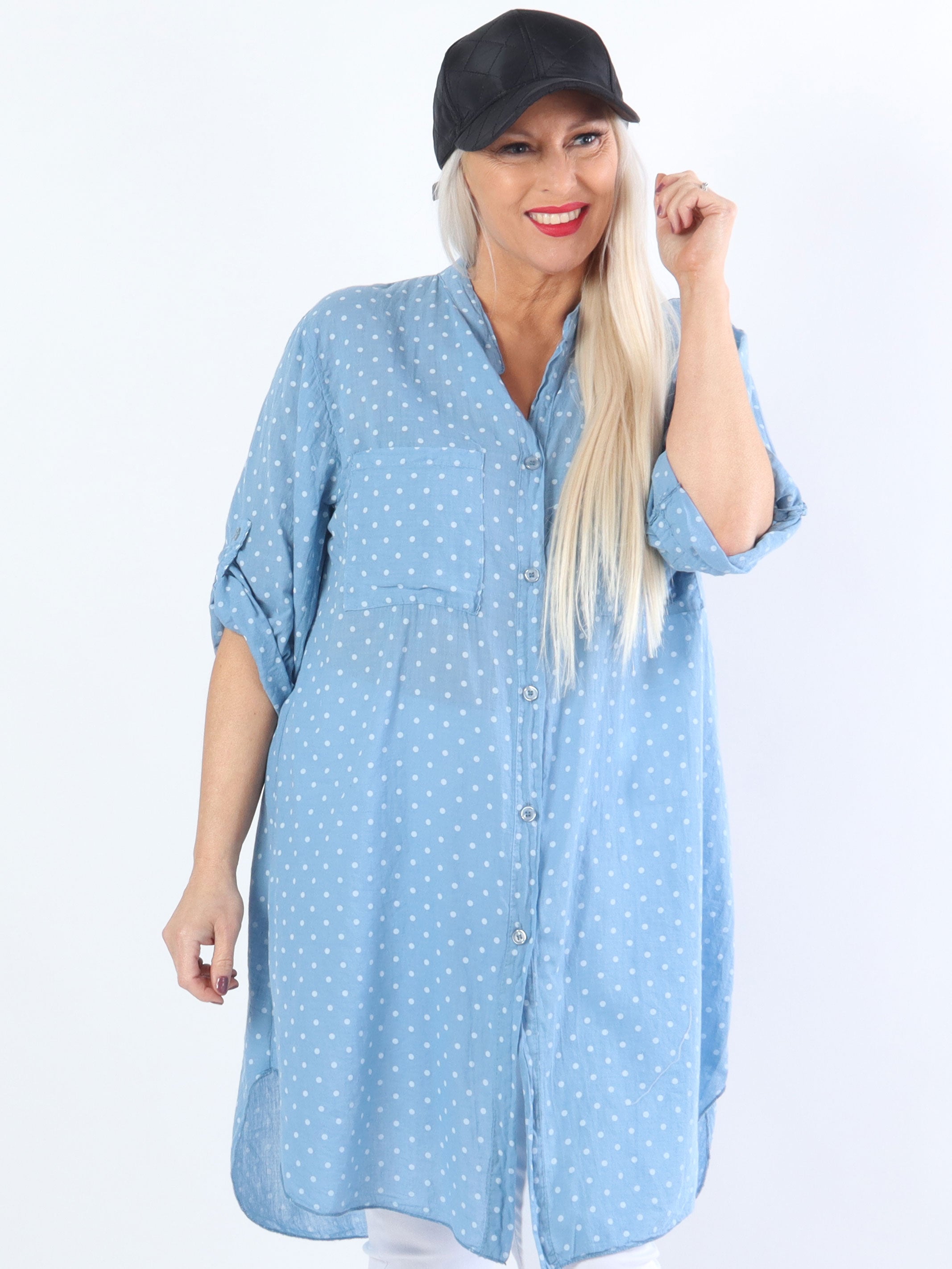 Linda - Plus size skjorte i bomuld med små prikker