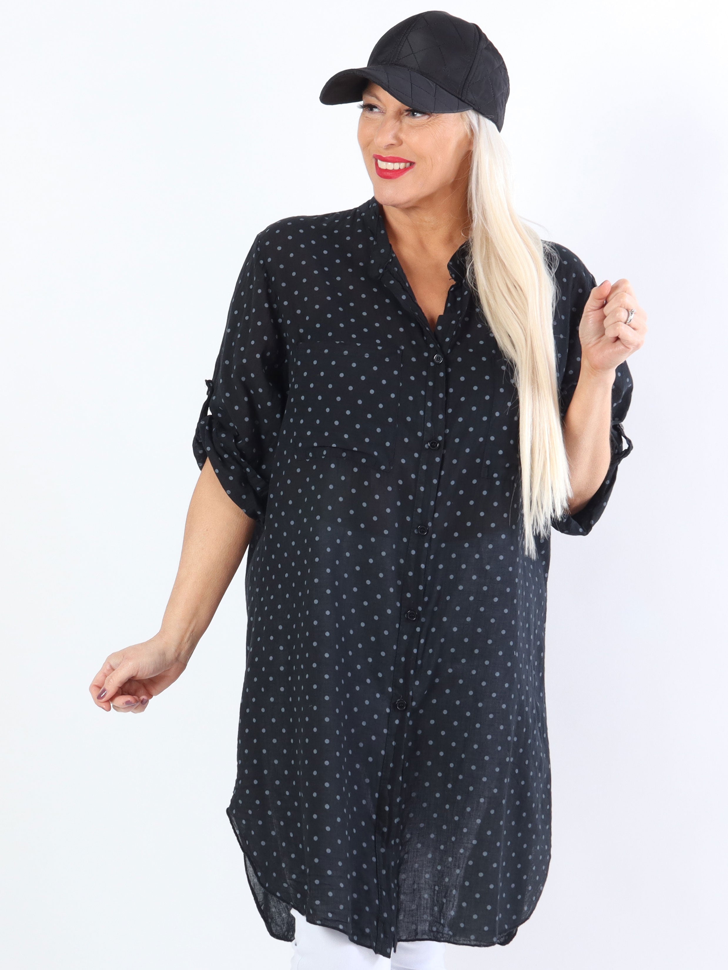 Linda - Plus size skjorte i bomuld med små prikker