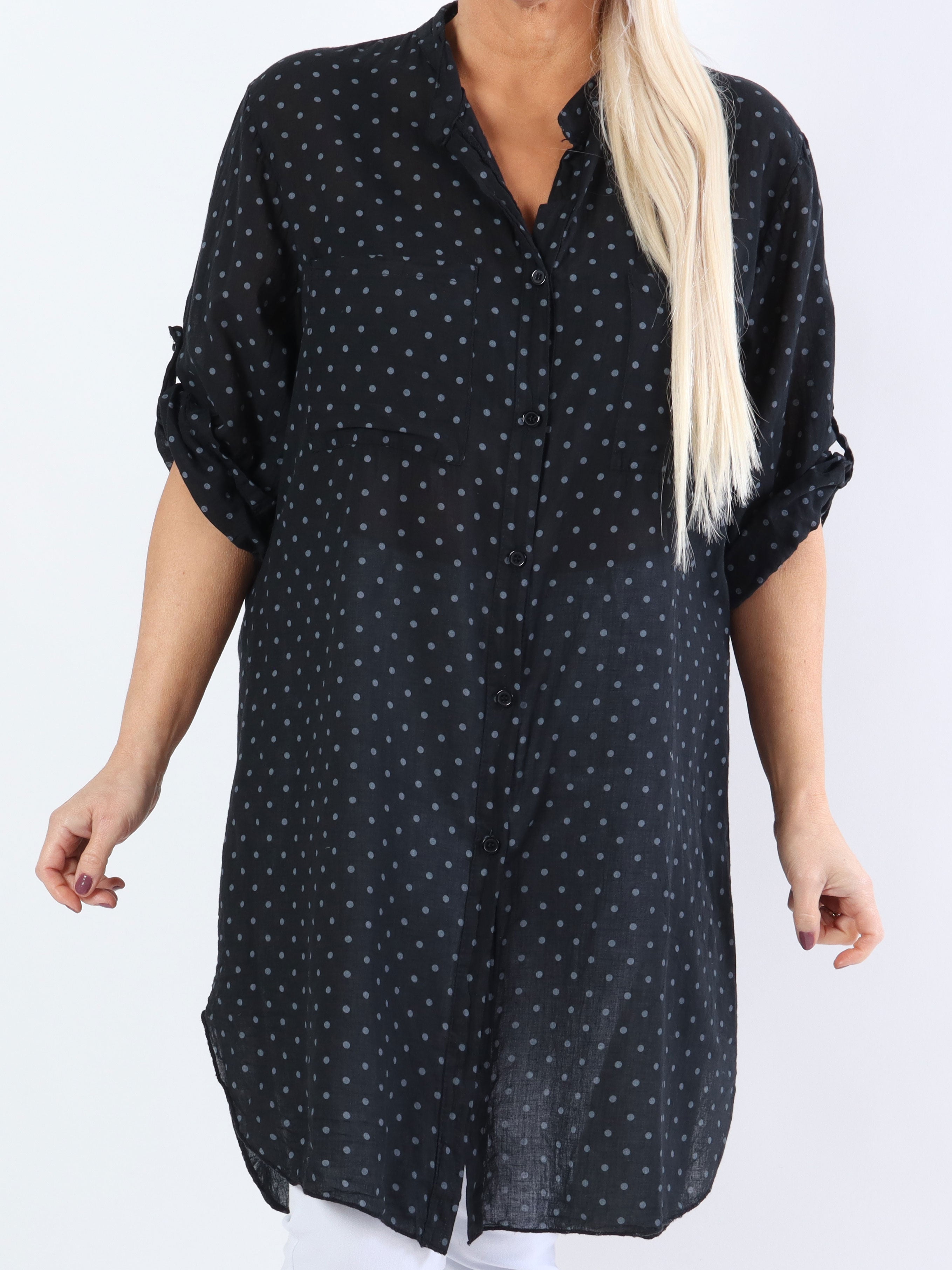 Linda - Plus size skjorte i bomuld med små prikker