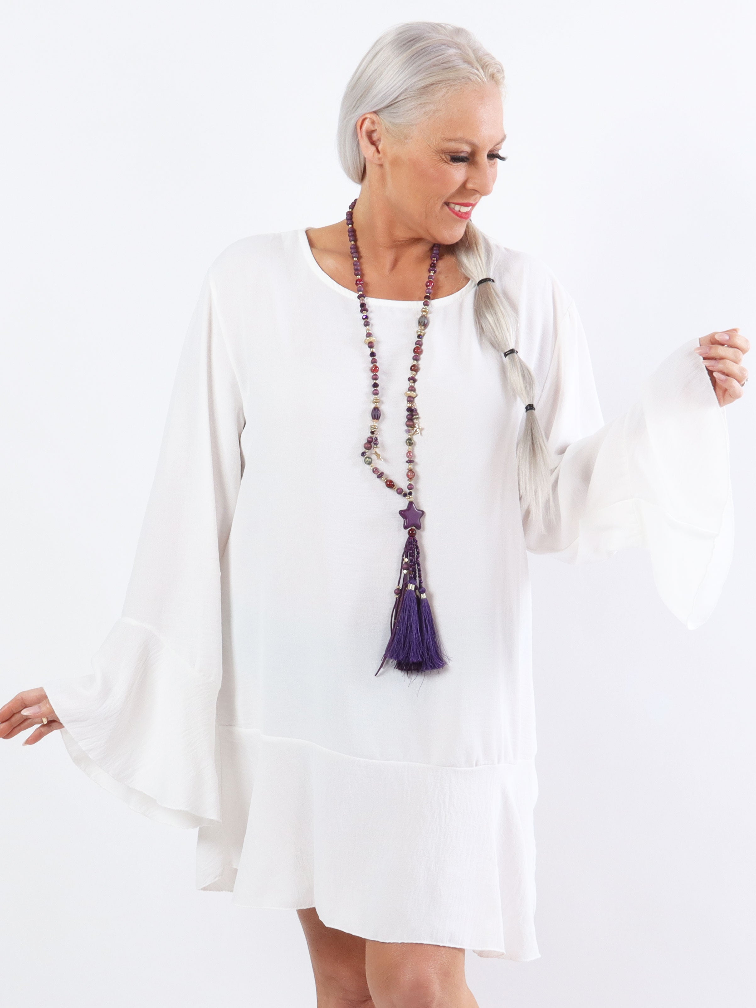 Linja - Plus size bluse med flæse på ærmet