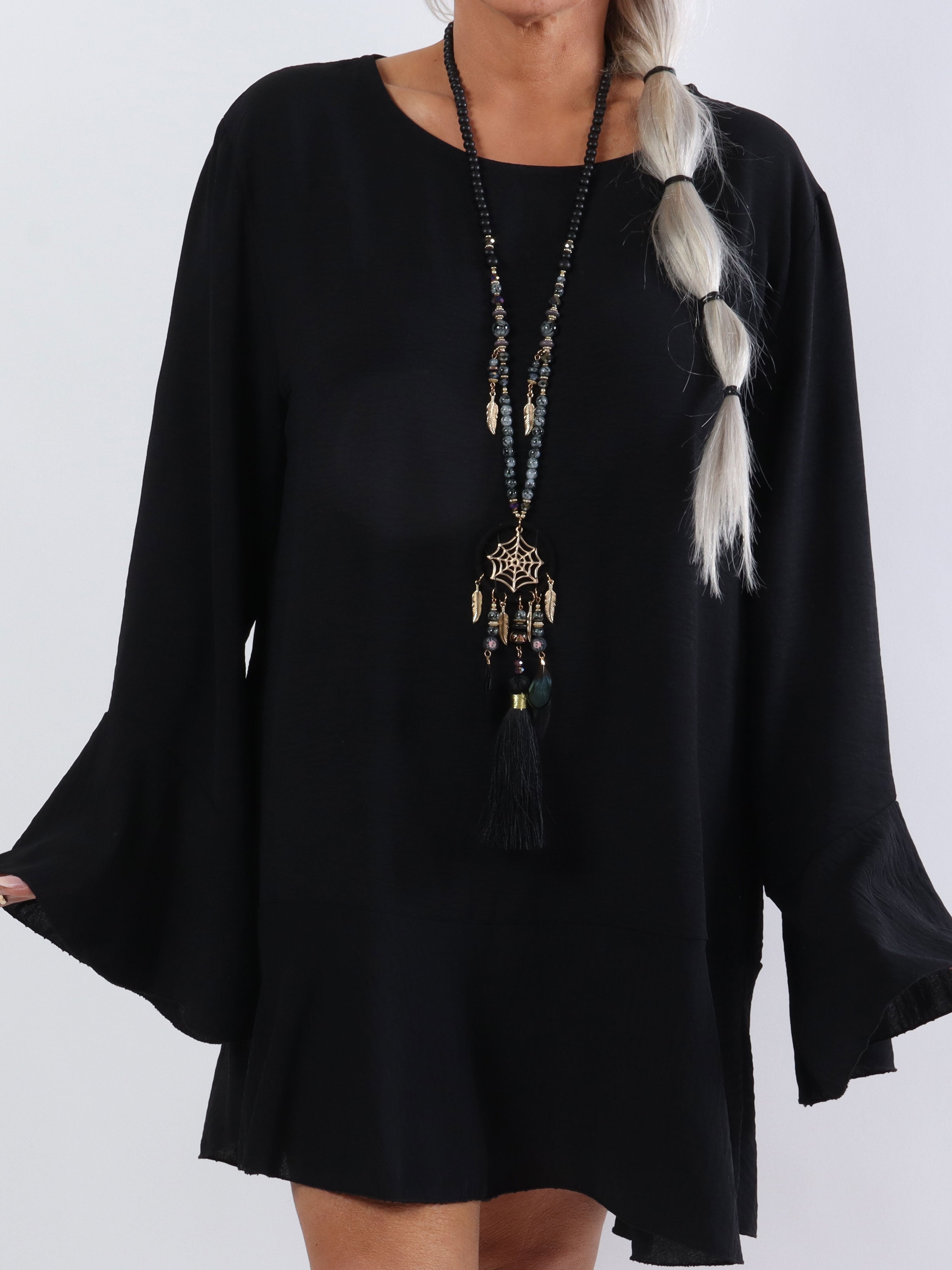 Linja - Plus size bluse med flæse på ærmet