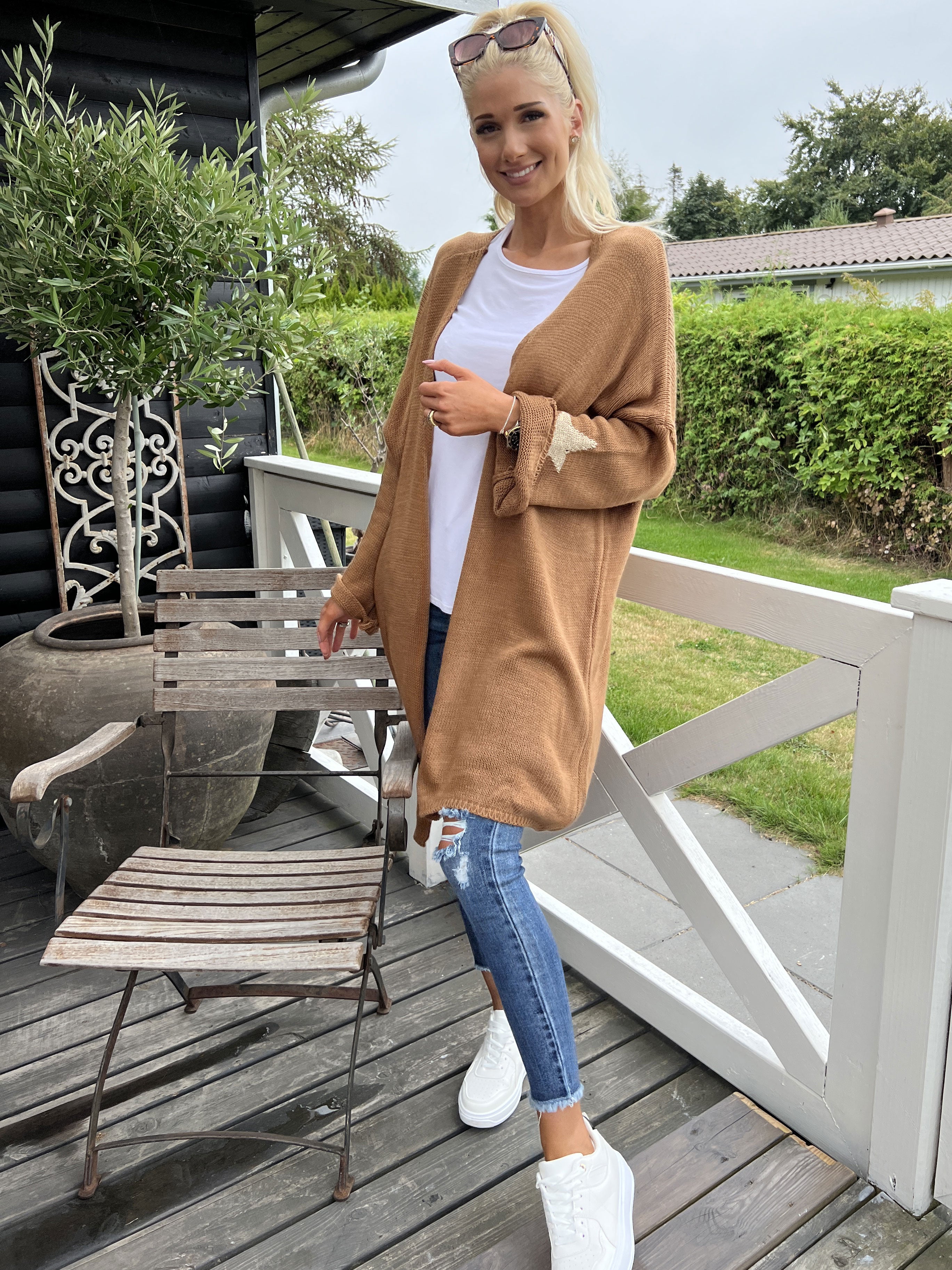 Lowa - Strik cardigan med stjerne på ærmet