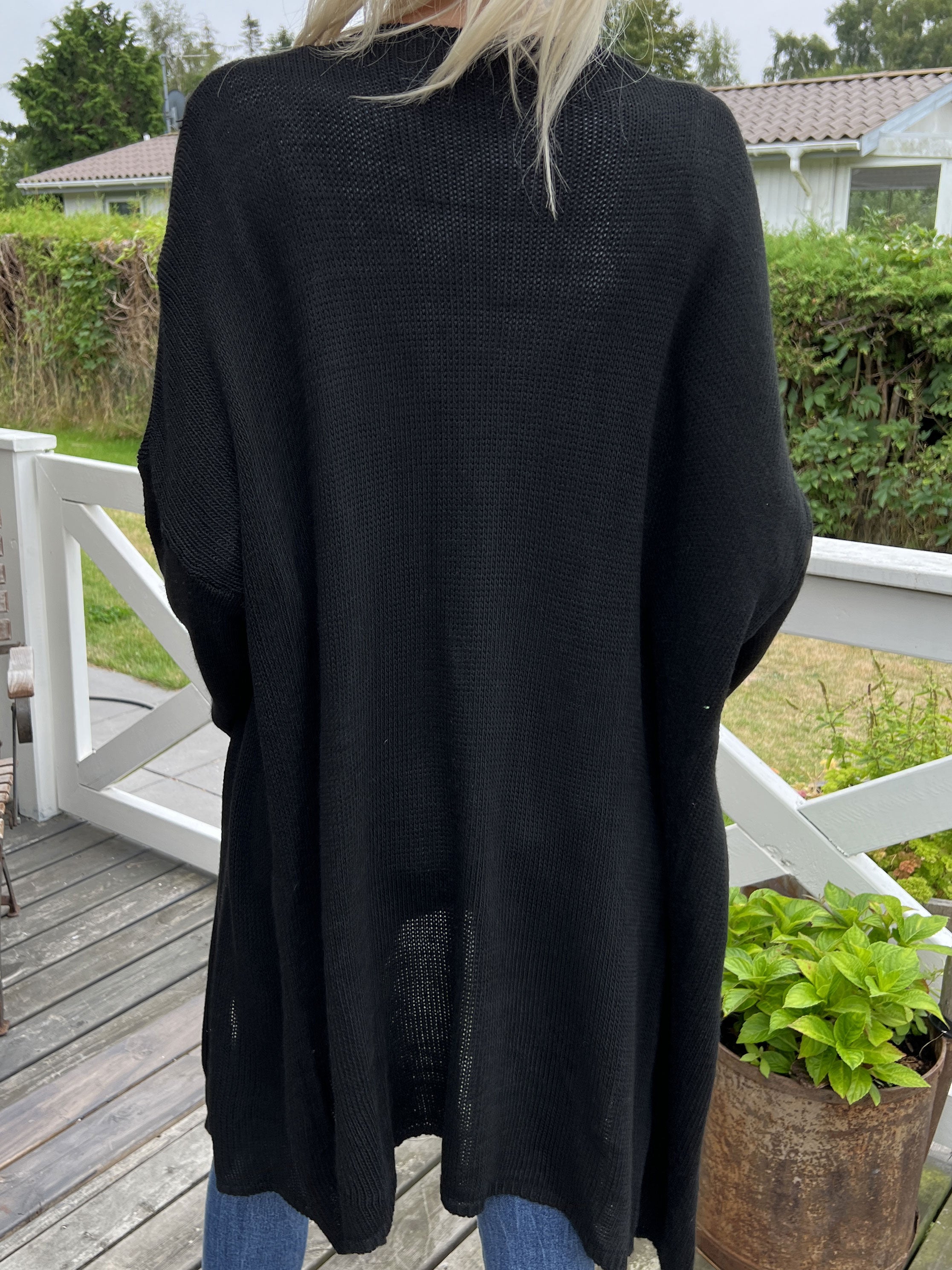 Lowa - Strik cardigan med stjerne på ærmet