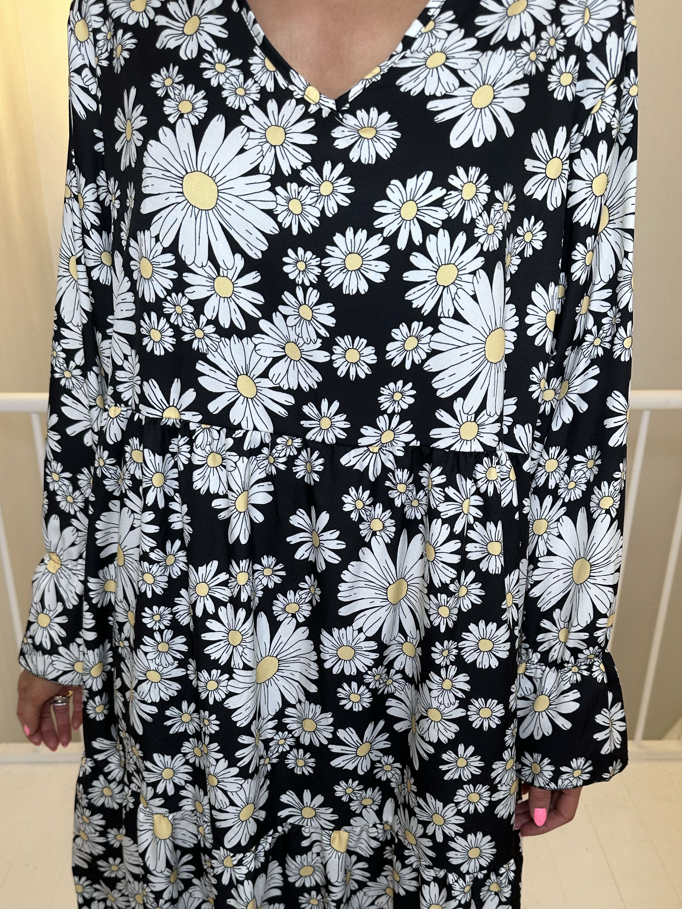 Marguerit - Sød kjole med flot margueritprint