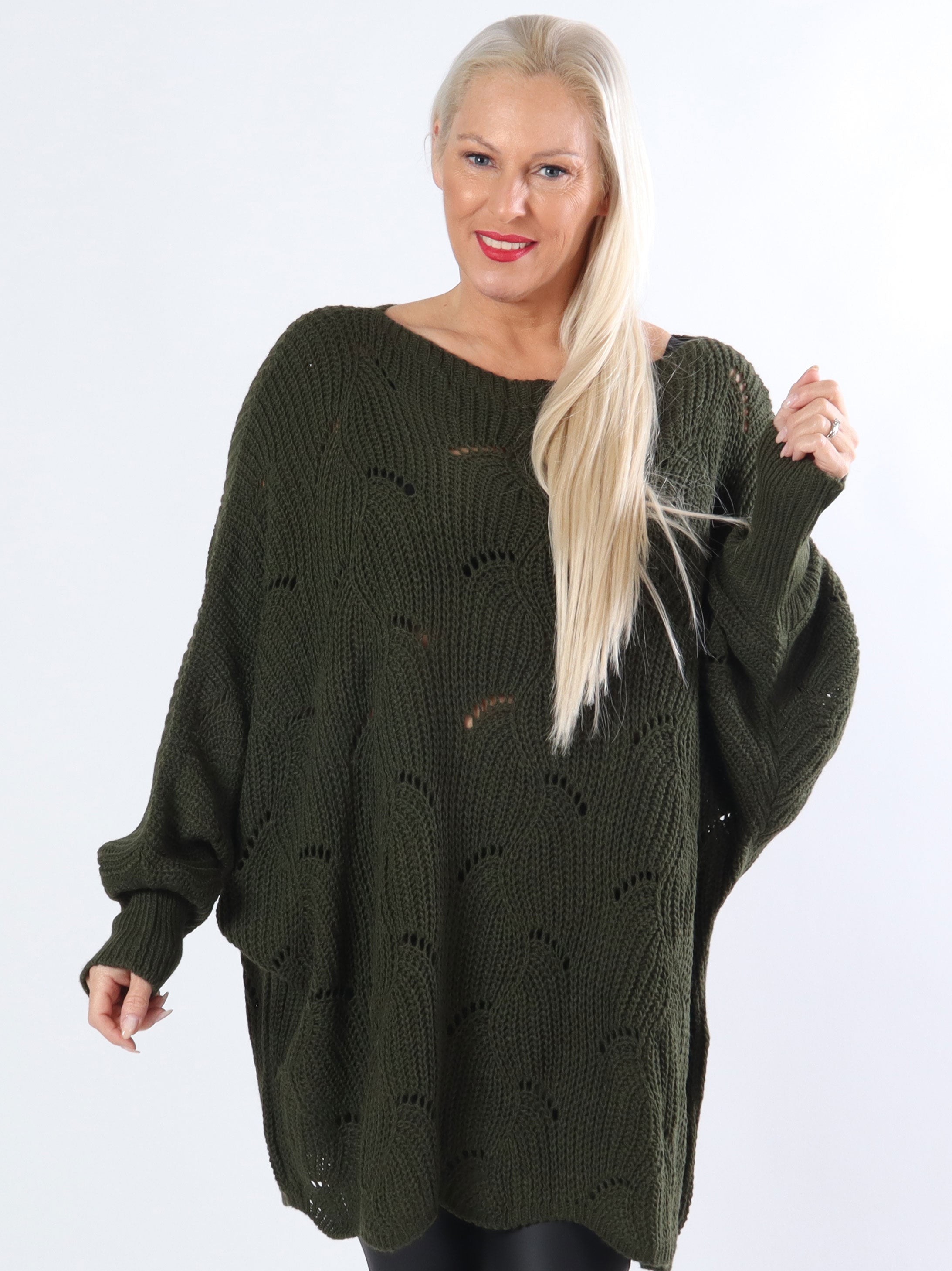 Manja - Plus size strik med hullet mønster