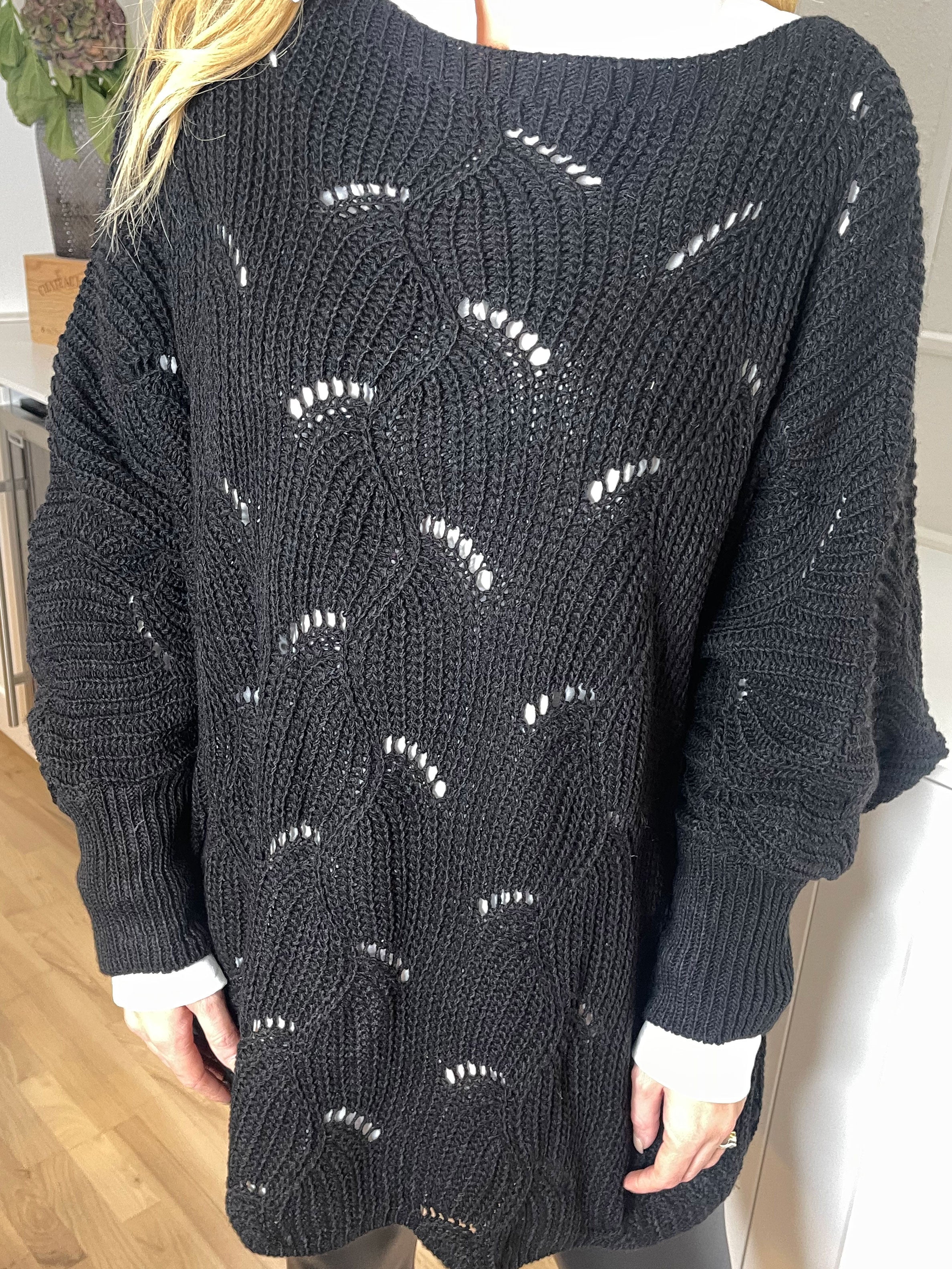 Manja - Strikbluse med hullet mønster