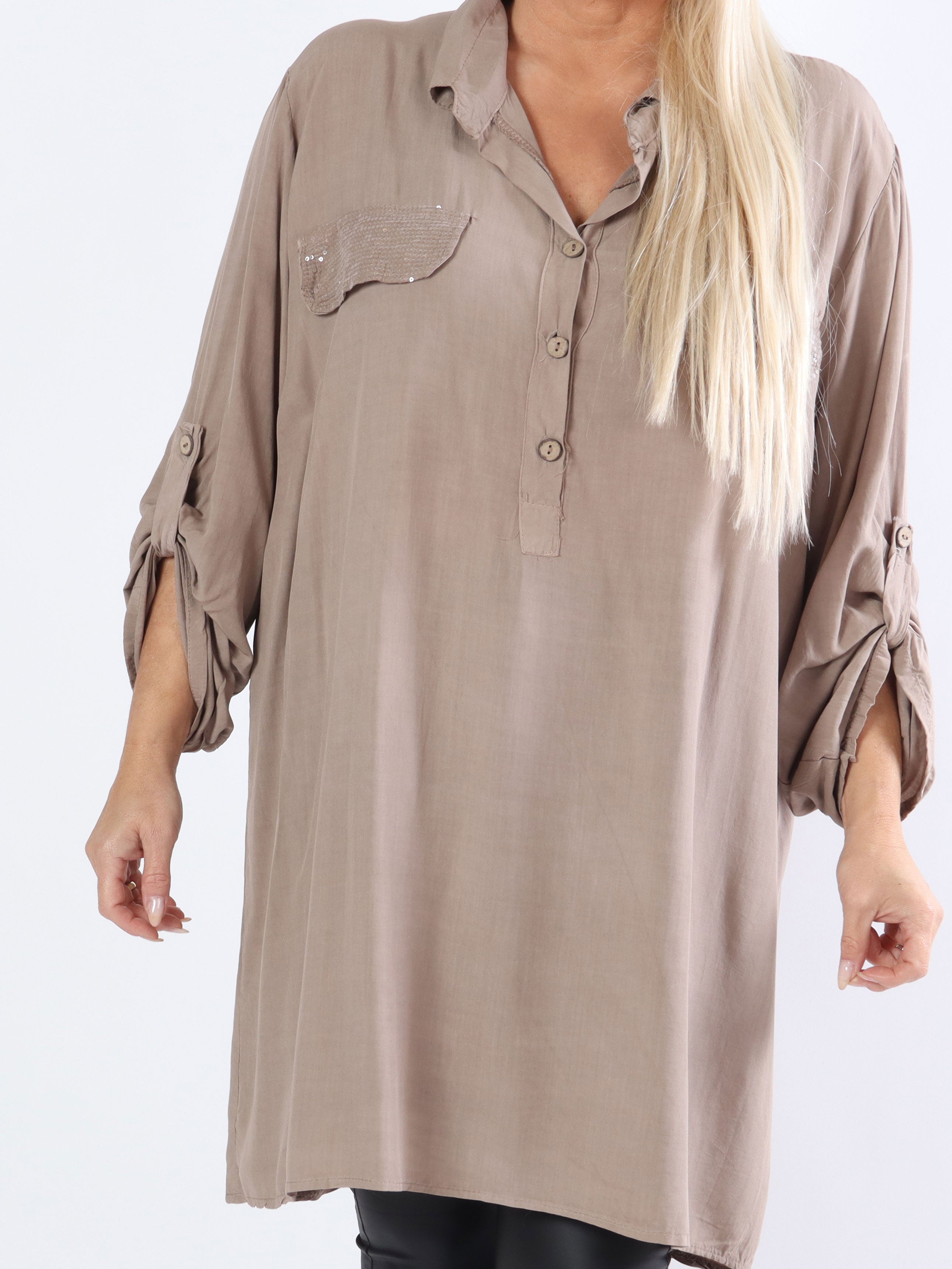 Marcelina - Sød plus size skjorte med pailletlomme